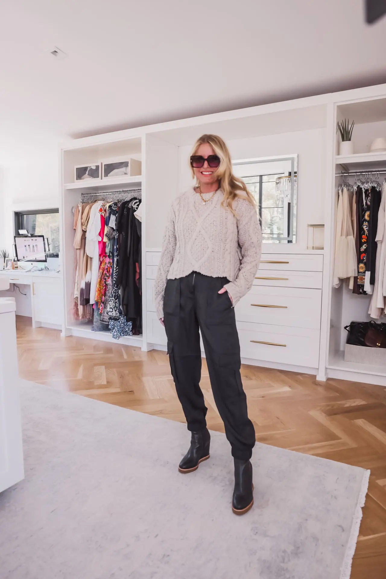 all saints cargo pants outfit