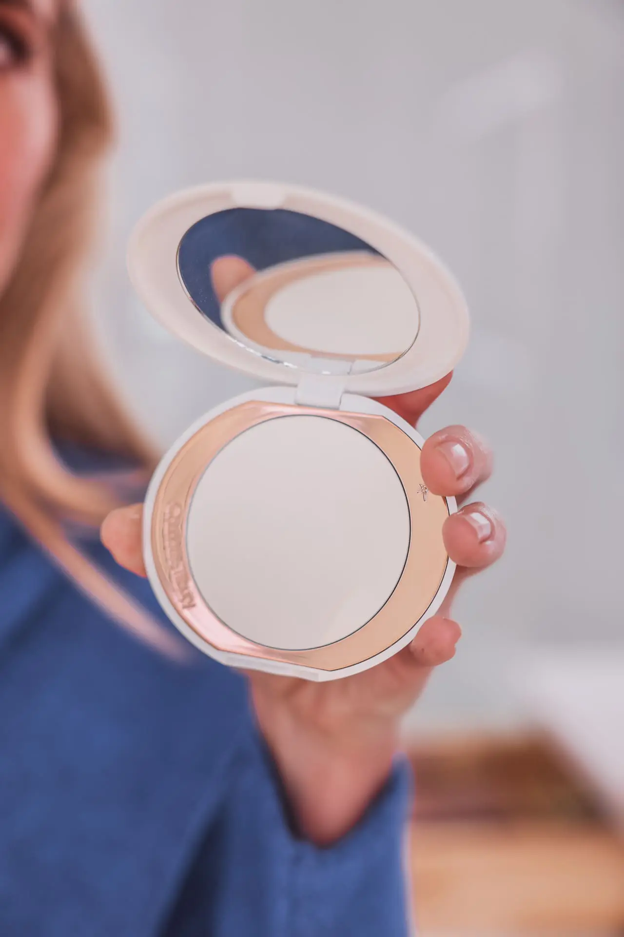 Charlotte Tilbury Airbrush Brightening Flawless Finish