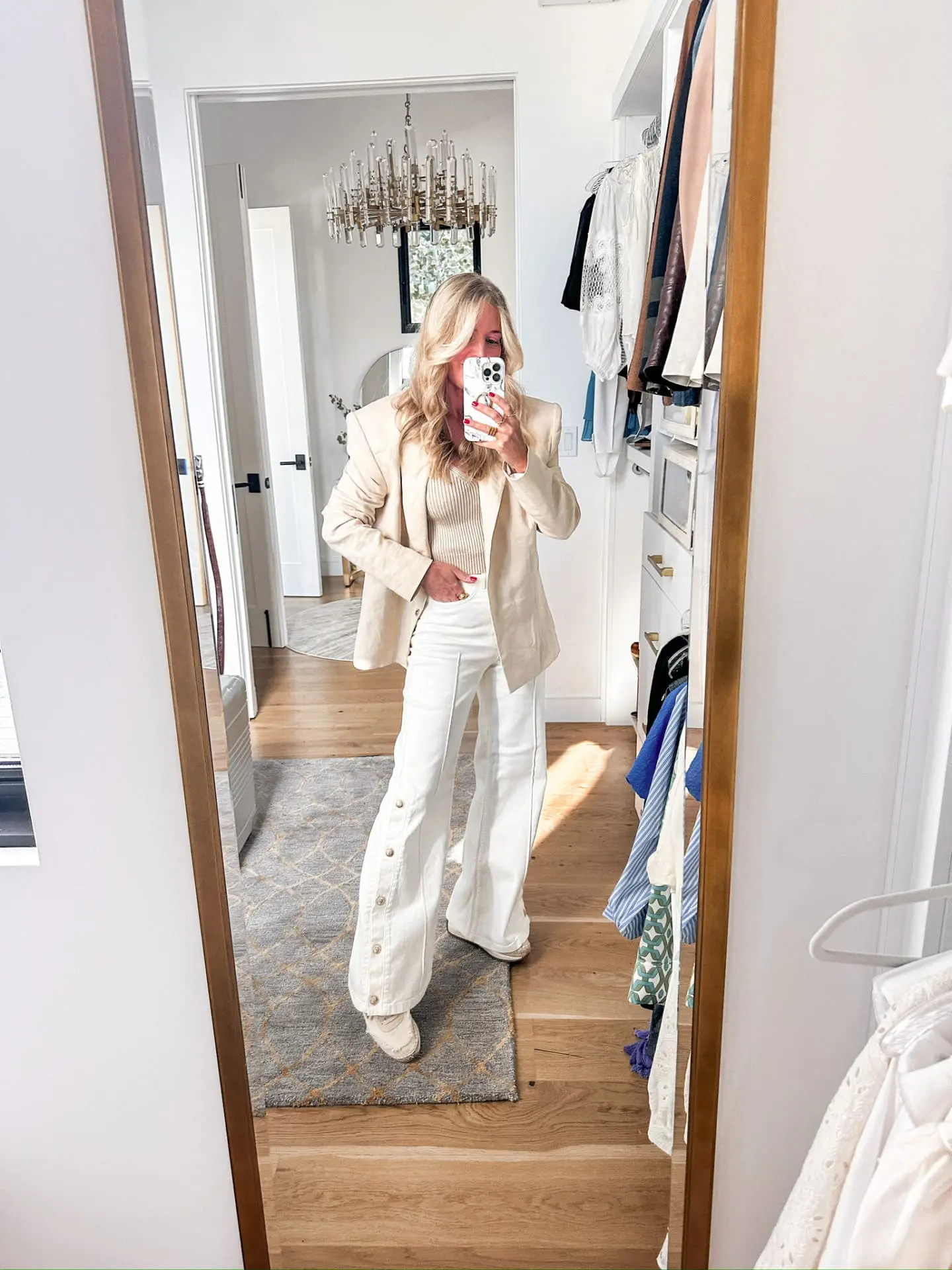 What To Wear to the Airport