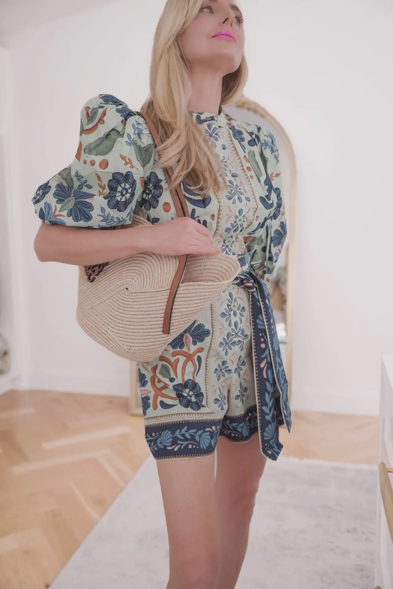 resort casual attire women over 50