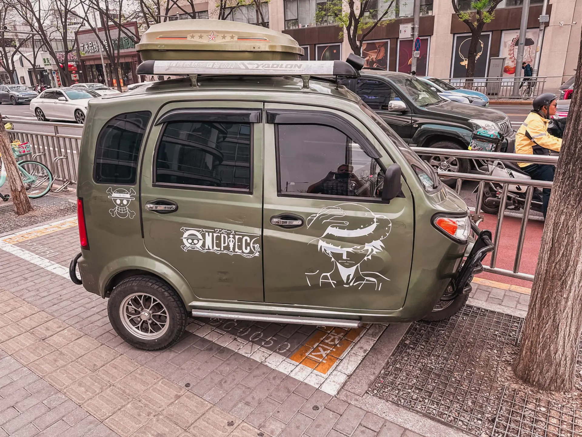 one piece car in China