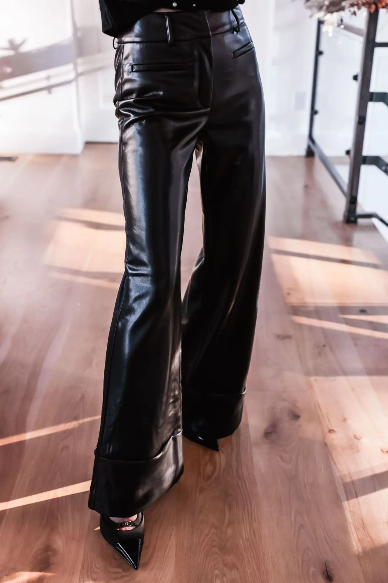 What Shoes to Wear With Wide-Leg Leather Pants