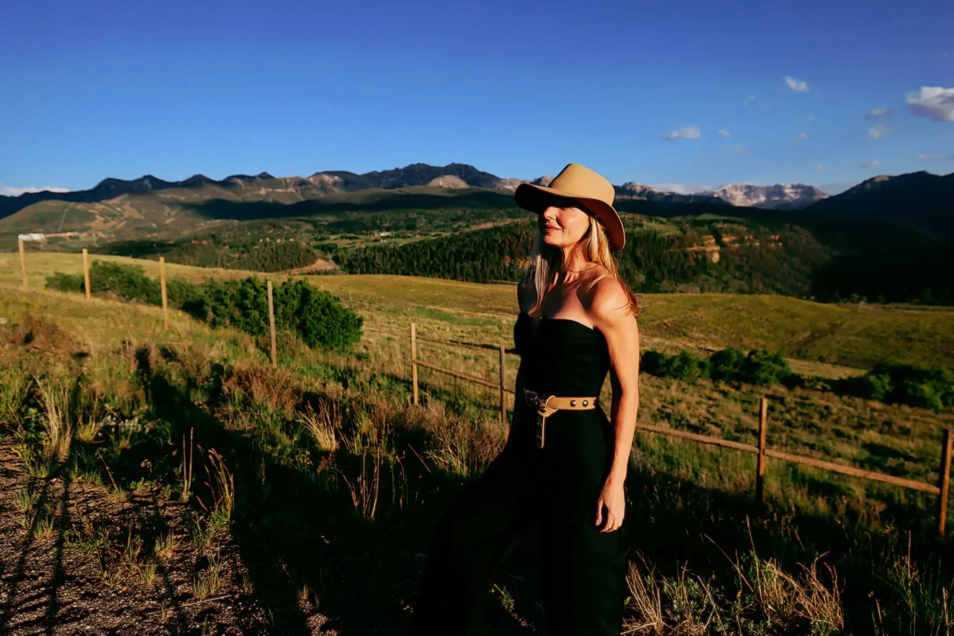 western trend with statement belt and western hat