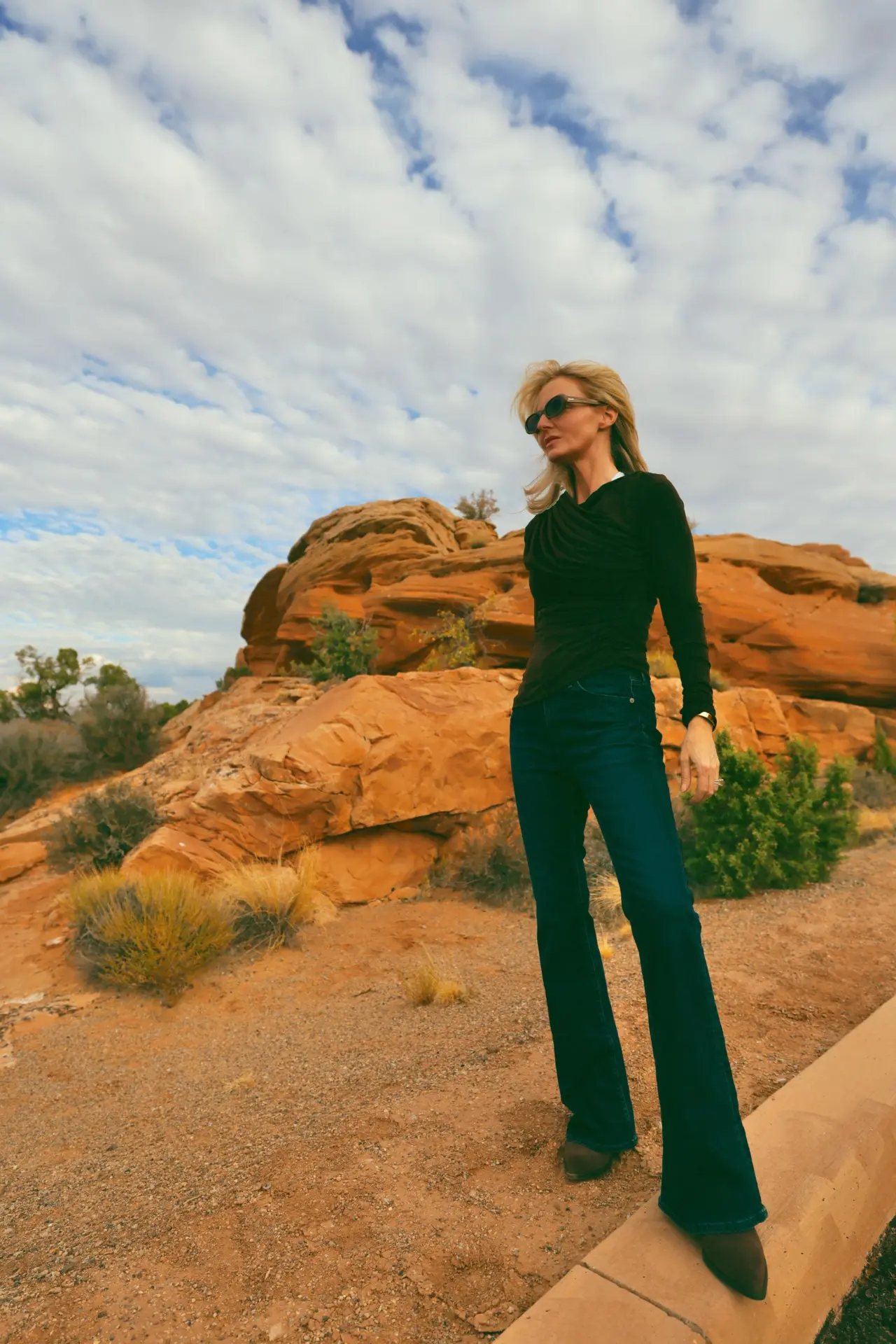 l'acadmie jersey long sleeve dark brown top with AG Farrah bootcut jeans in Moab, Utah