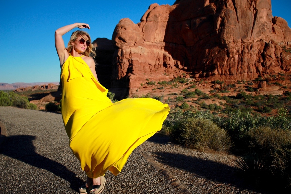 Color Trend, Yellow, bright yellow, maxi dress