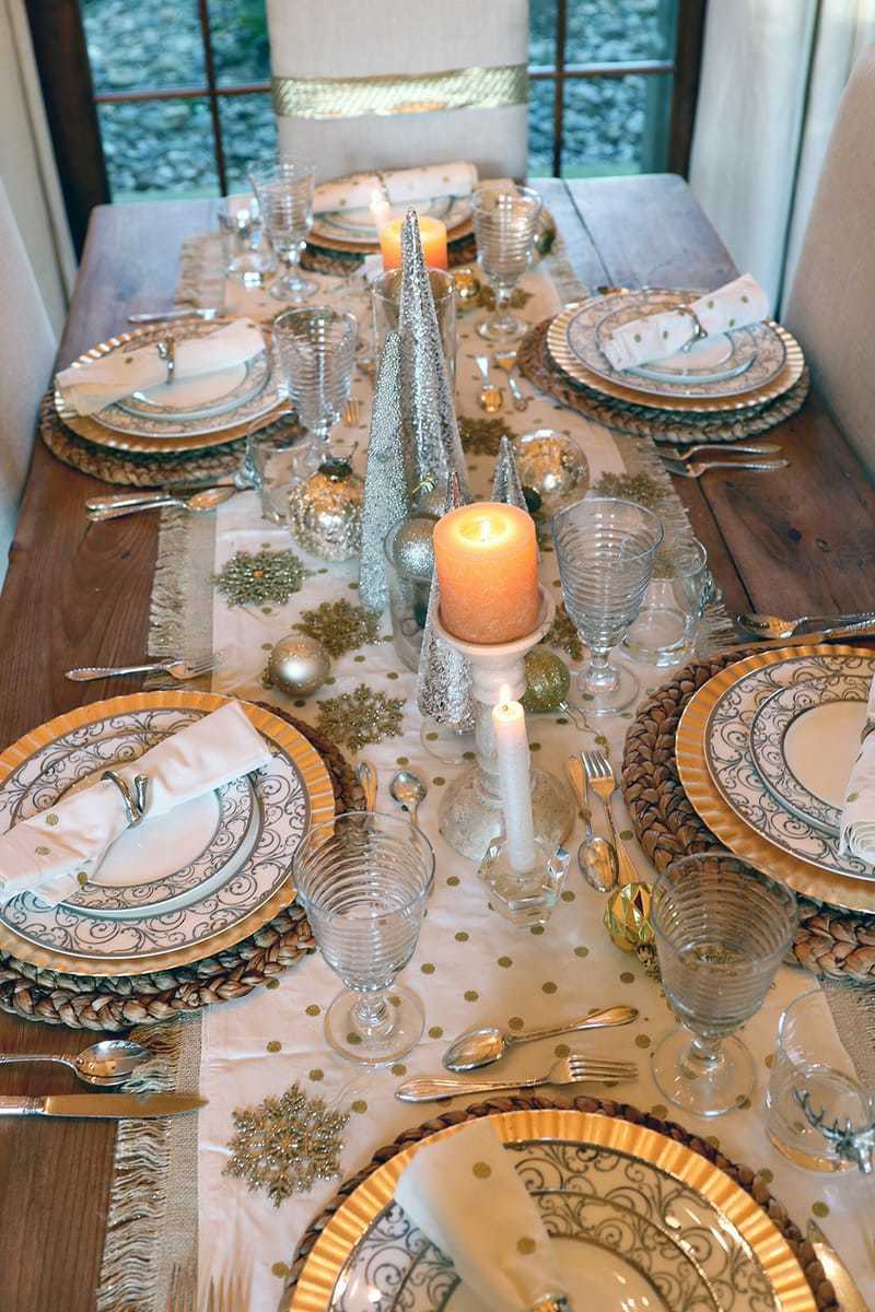 silver and gold holiday table idea that is rustic country and cozy
