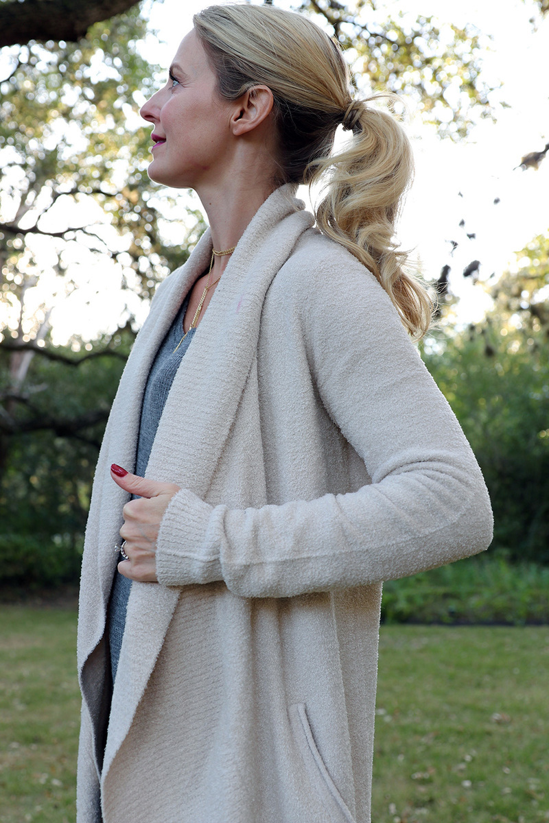 my favorite sweater to throw on. This barefoot dreams cardigan is so incredibly cozy and lovely