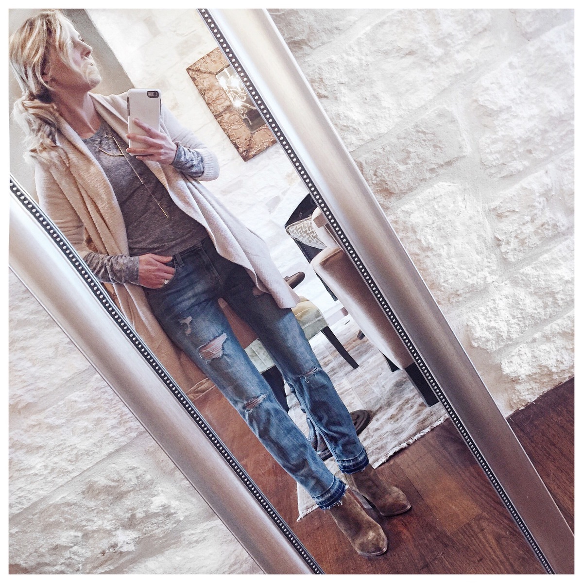 World's best cardigan by Barefoot Dreams from Nordstrom also comes in plus size. You will never want to take this off. It is SO cozy!! These soft slightly distressed slim boyfriend jeans create that effortless look, while still giving you a shape. 