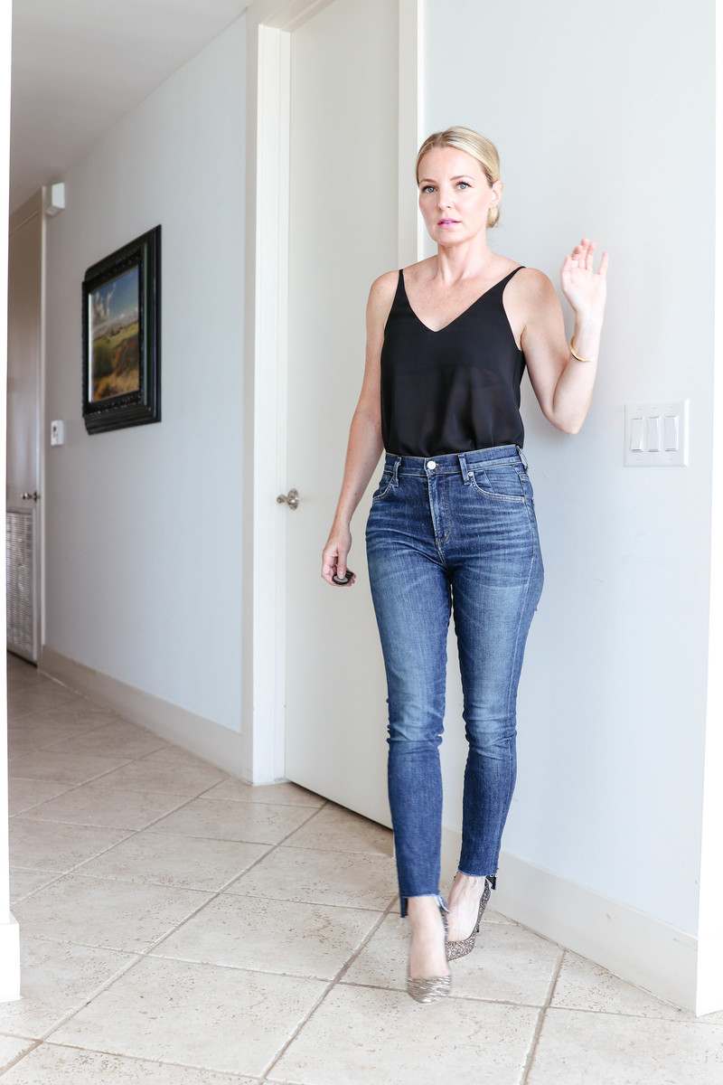 How to wear skinny jeans over 40