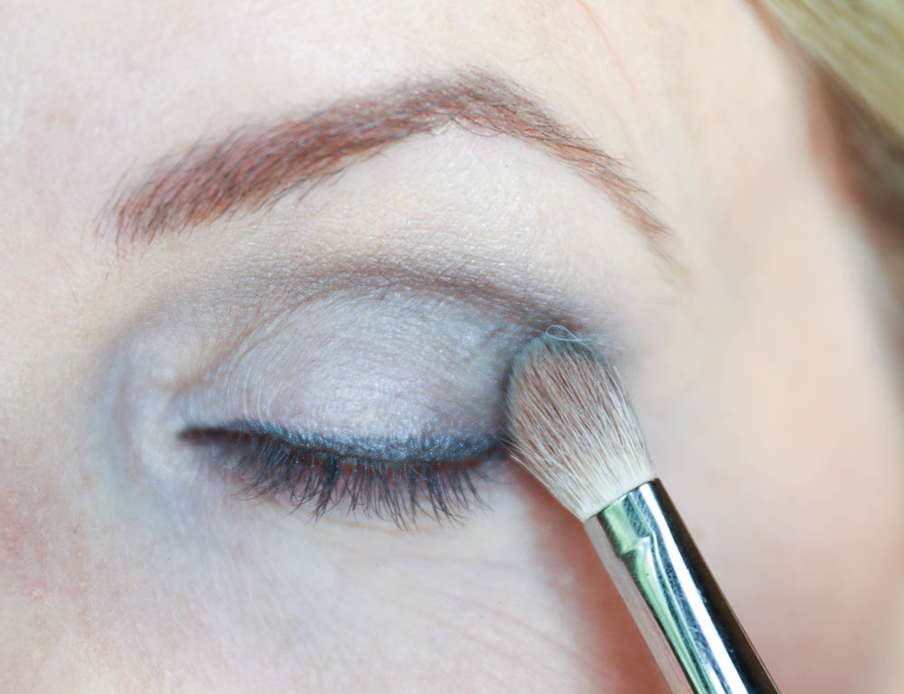 Beauty tips, makeup tips, makeup tutorial, how to create a smokey green eye look to make green and blue eyes standout, on fashion and beauty blogger over 40, erin busbee, busbeestyle.com, busbee style