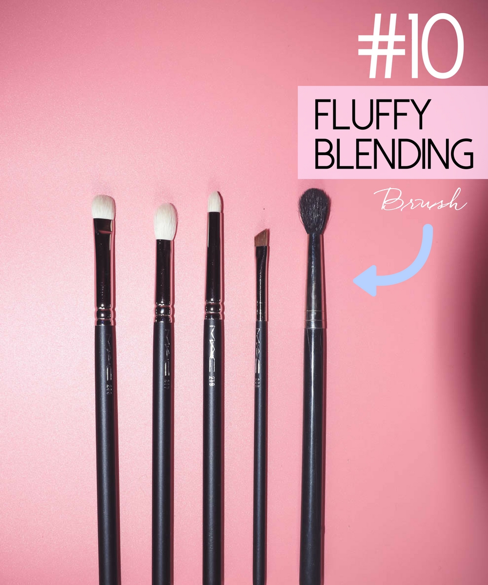 Makeup Brushes Every Woman Should Own, this one is an eyeshadow fluffy blending brush 