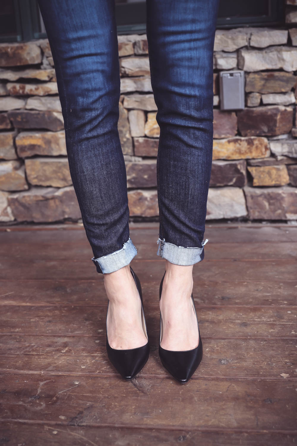 Denim Trends | Cuffed Jeans by Rag & Bone, skinny, dark wash, high rise, perfect for cuffing paired with Jimmy choo pumps