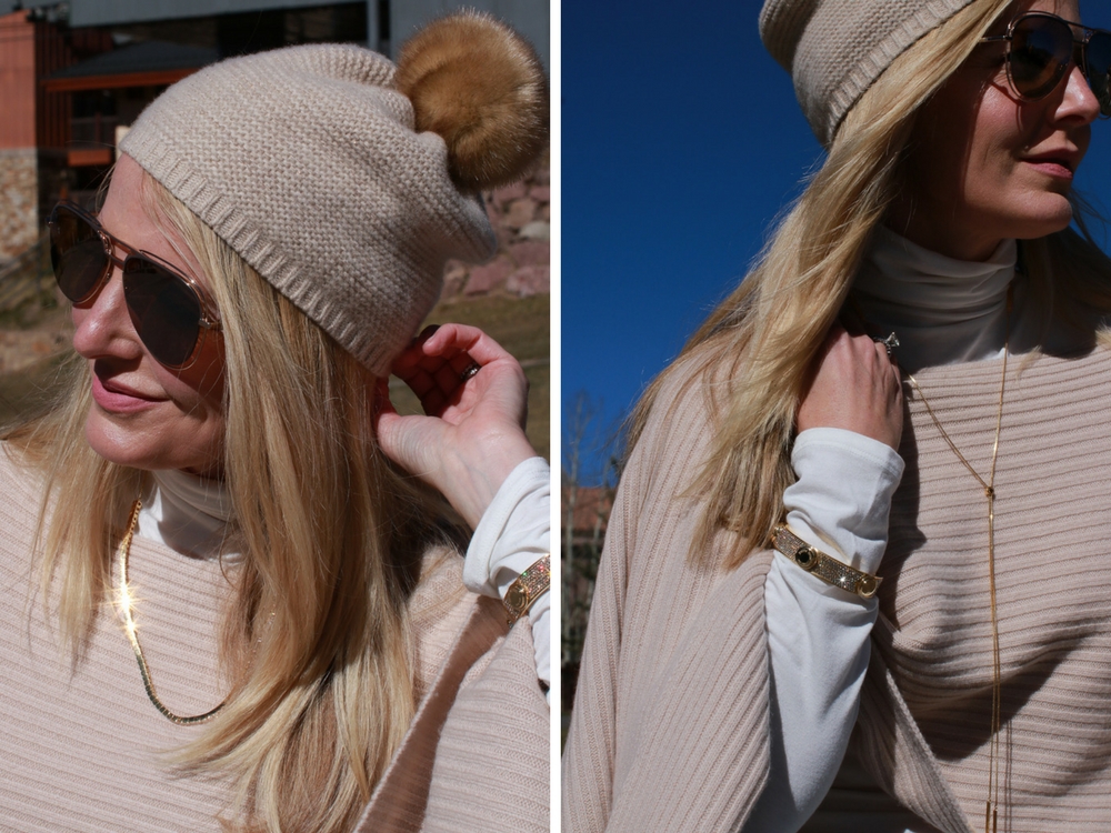 Reversible gold necklace, collar, choker and lariat, Personalize your handbag like a charm necklace with Henri Bendel, Erin Busbee, fashion blogger from Busbee Style shows you one 2-in-1 bag option (wallet and crossbody bag) with charms unique to her in Telluride Colorado
