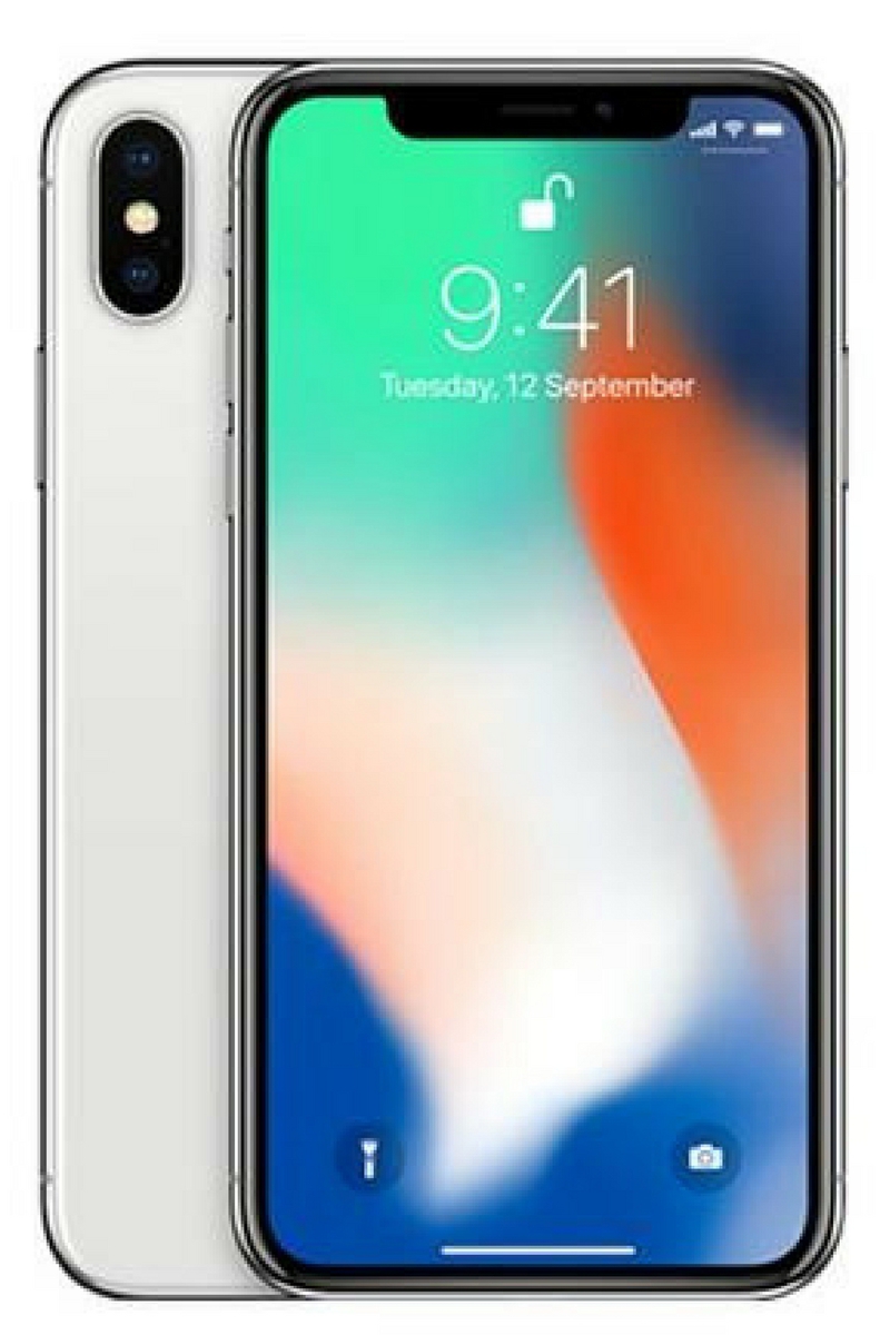 iPhone X review, women over 40, blogger Erin Busbee of Busbee Style walks through the new features and first impressions of the iPhone X