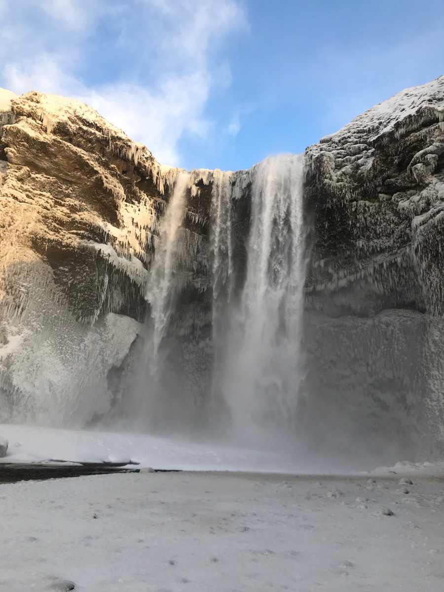 Iceland Trip | Visiting Skogafoss waterfall in Iceland along the golden circle tour