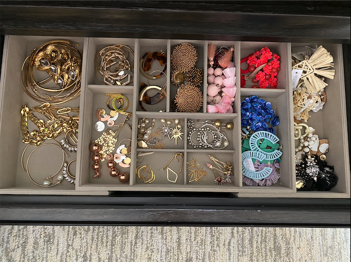 Closet Organization, Fashion blogger Erin Busbee of BusbeeStyle.com sharing how to organized her jewelry in a drawer using an expandable jewelry organizer
