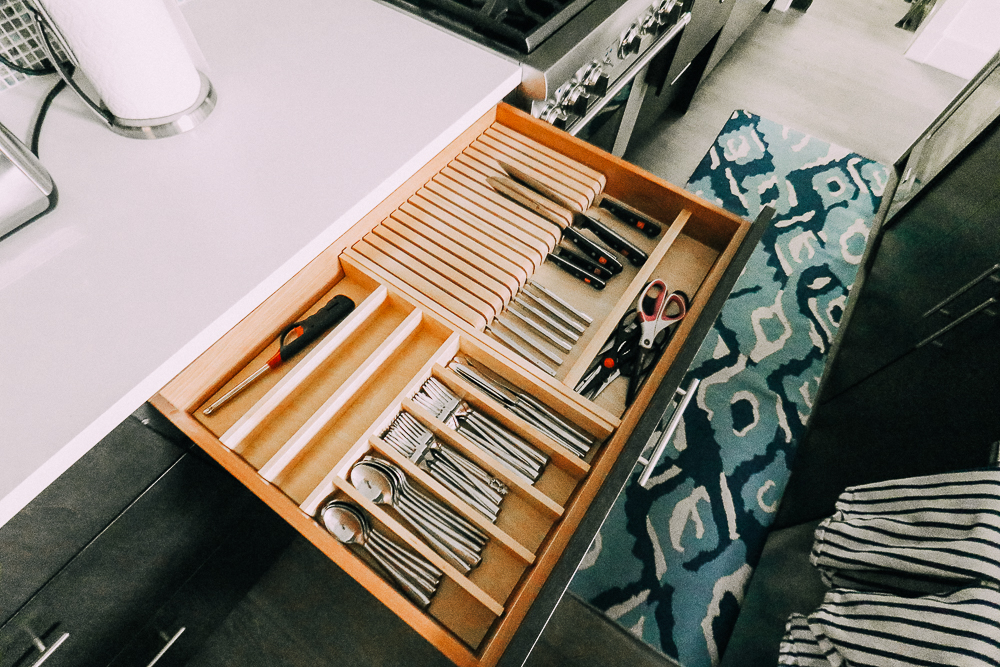 Top 5 Kitchen essentials modern mountain kitchen including in drawer bamboo organizers