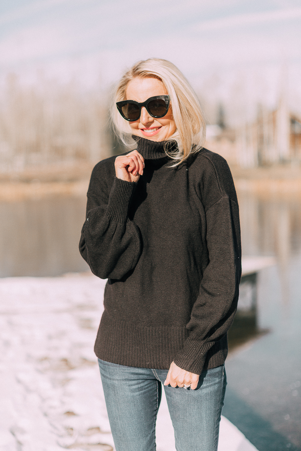 Best sweaters for fall for women 2018 featuring a balloon sleeve black turtleneck sweater from JCPenney on blonde fashion blogger