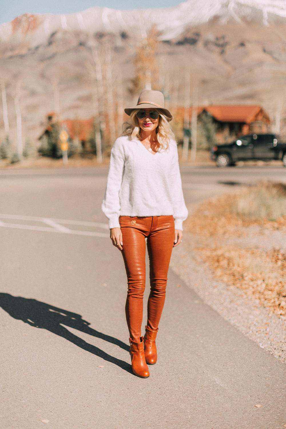 How To Wear Brown Leather Leggings Women's