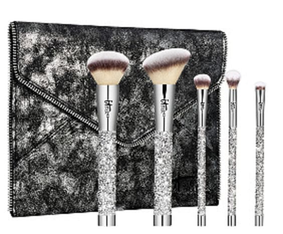 Make A Night of IT! Brush Set