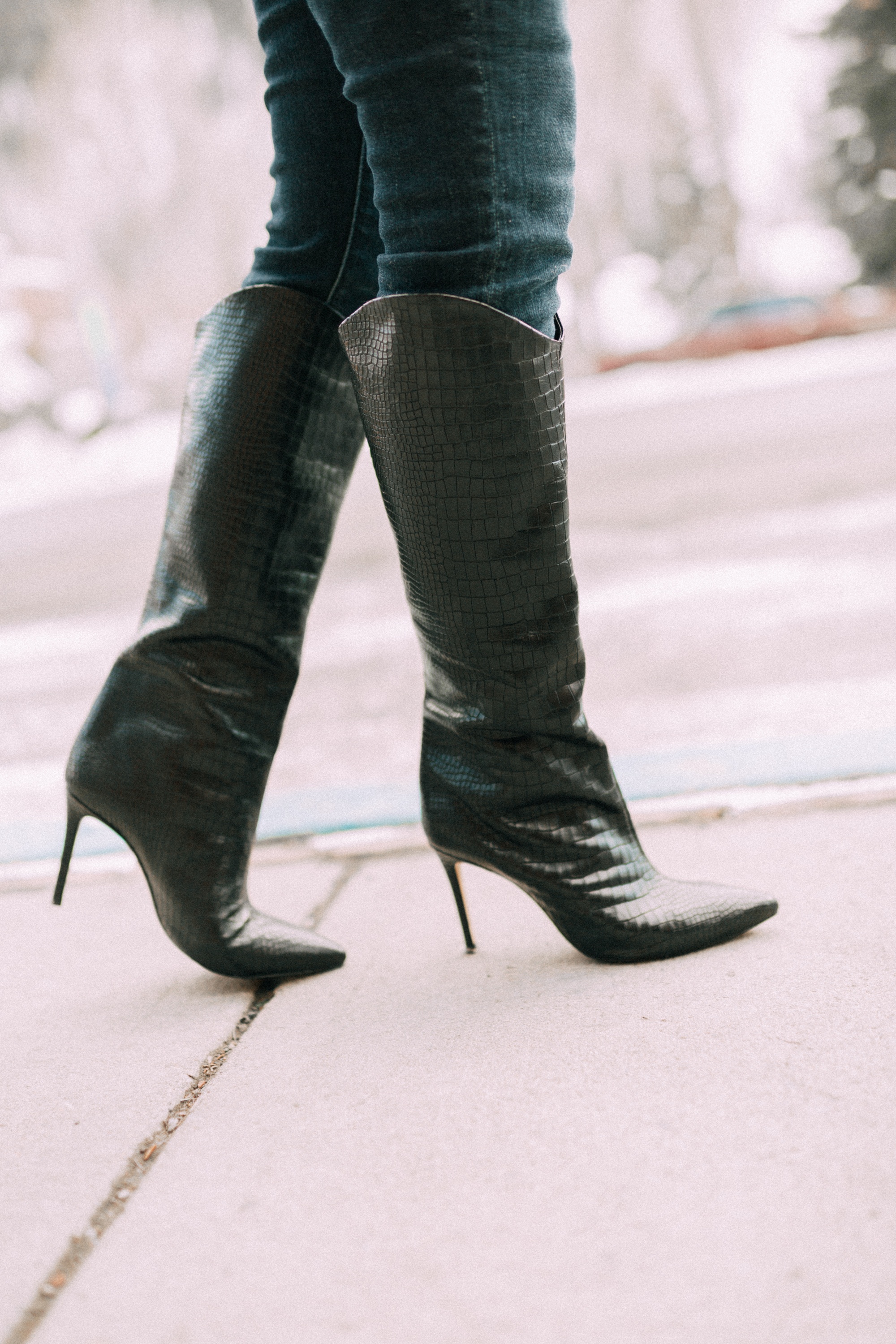 Fashion blogger Erin Busbee of BusbeeStyle.com wearing black leather embossed boots by Shultz from Bloomingdales with affordable cashmere sweaters