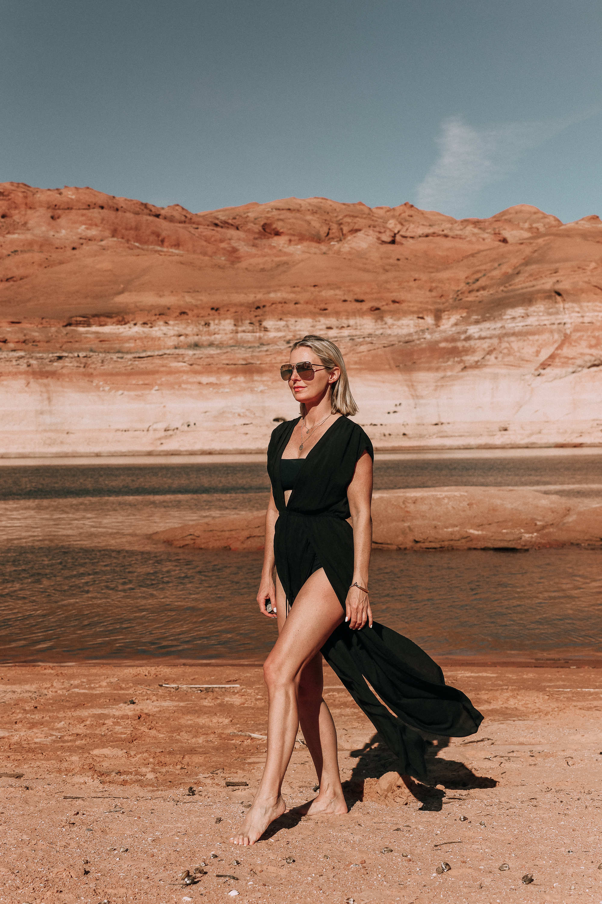 Swimsuit Cover-Ups, Fashion blogger Erin Busbee of BusbeeStyle.com wearing a black deep v elan swimsuit coverup at lake powell, elan coverups