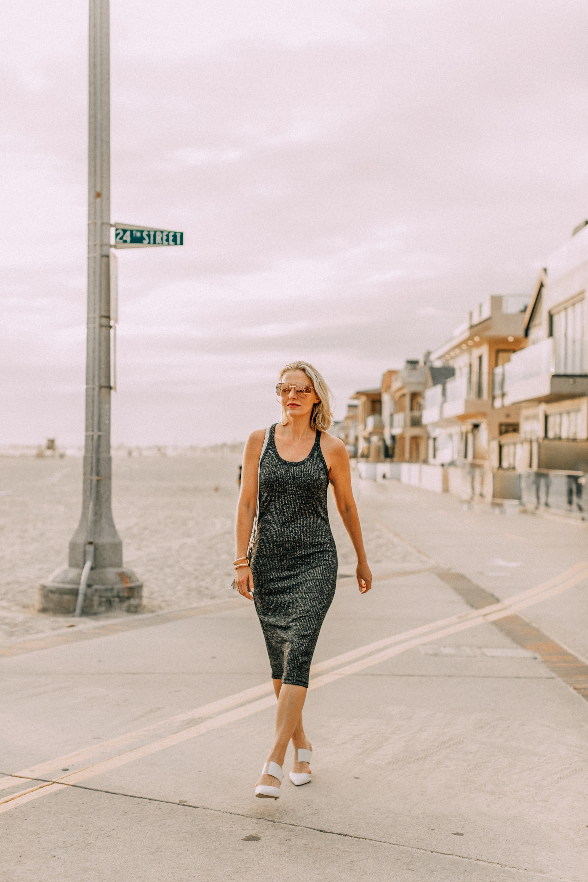 Tank Dresses for women over 40, Fashion blogger Busbee Style wearing gray rag & bone tank dress on the beach at Newport Beach, CA with white Sam Edelman pumps
