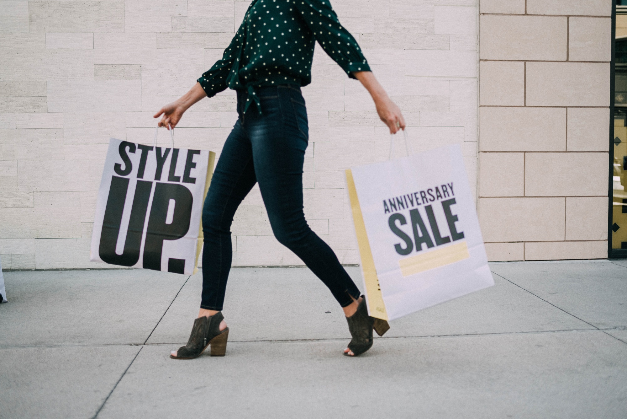 Nordstrom anniversary sale in store shopping picks fashion blogger Erin Busbee of Busbee Style