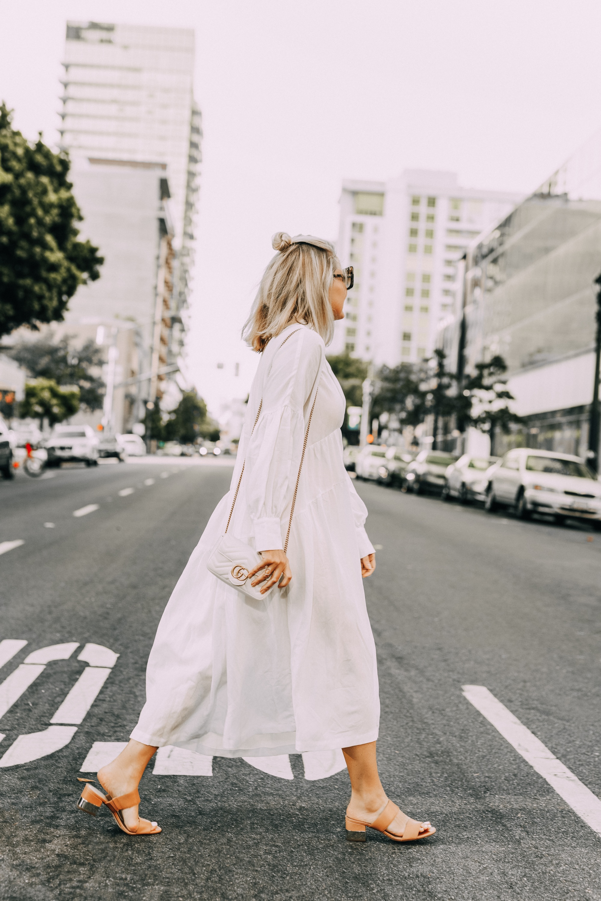 white linen billowy midi dress fashion over 40 outfit with gucci leather marmont crossbody handbag