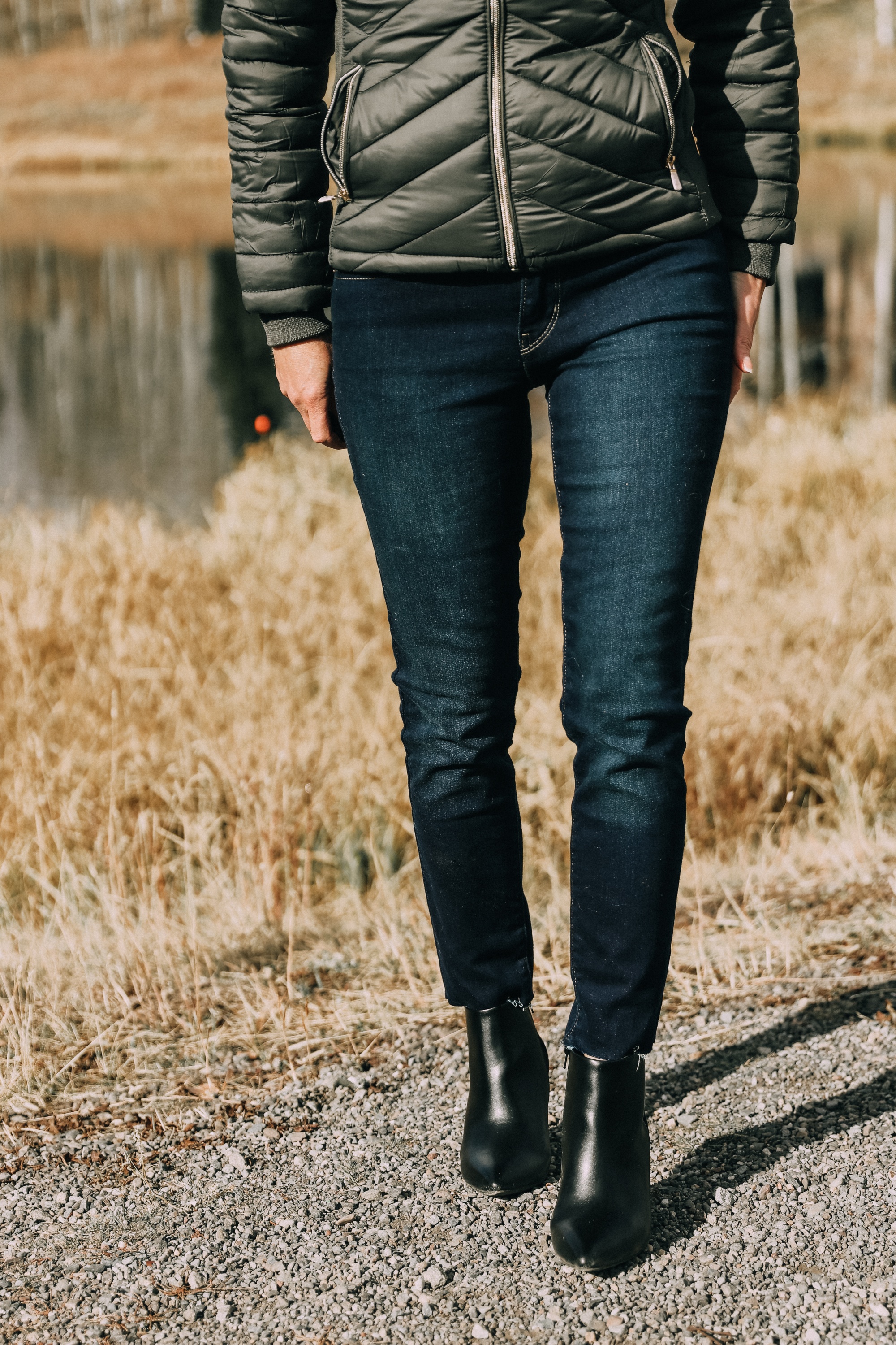 skinny jeans paired with black heeled booties