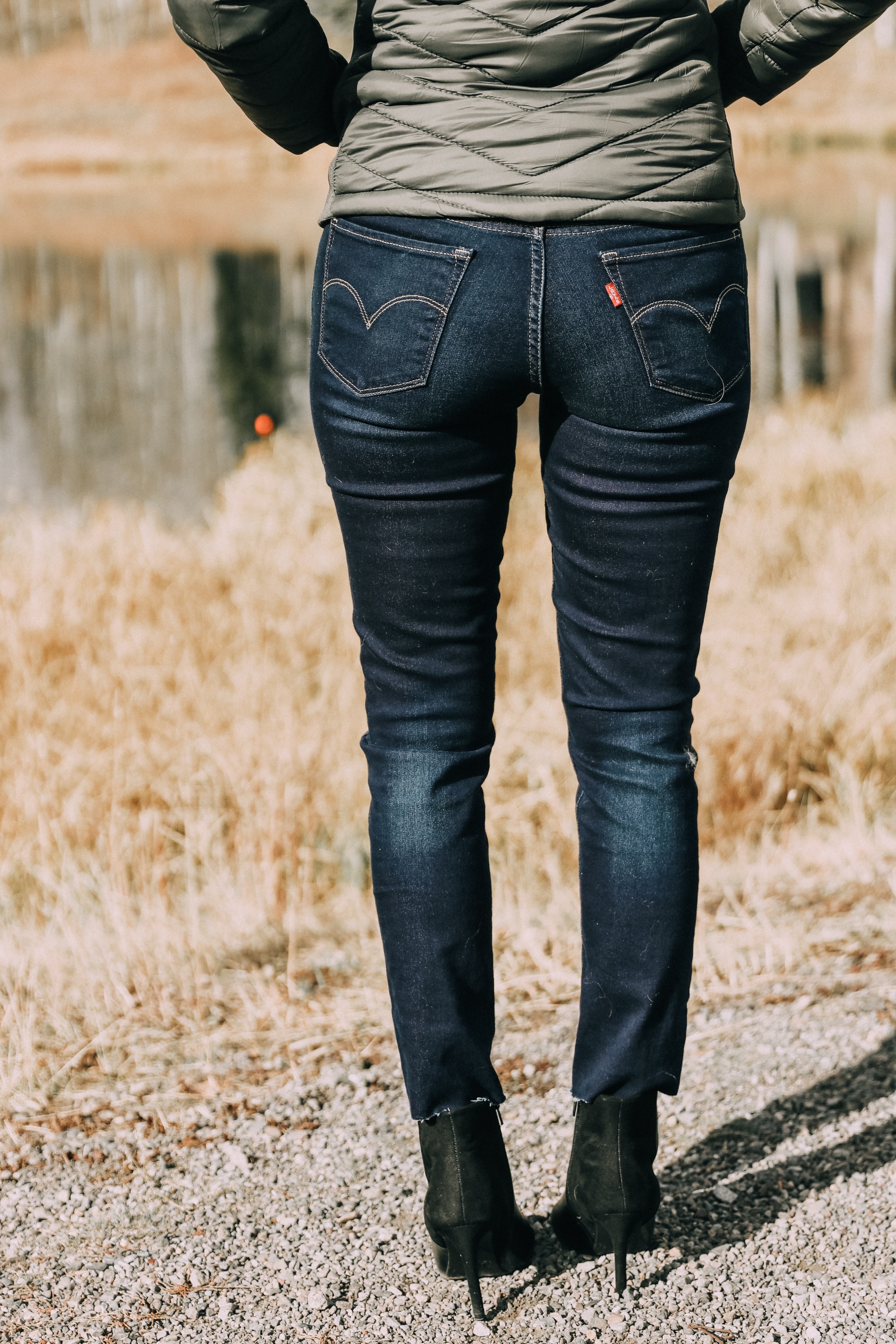 levis dark wash skinny jeans for women