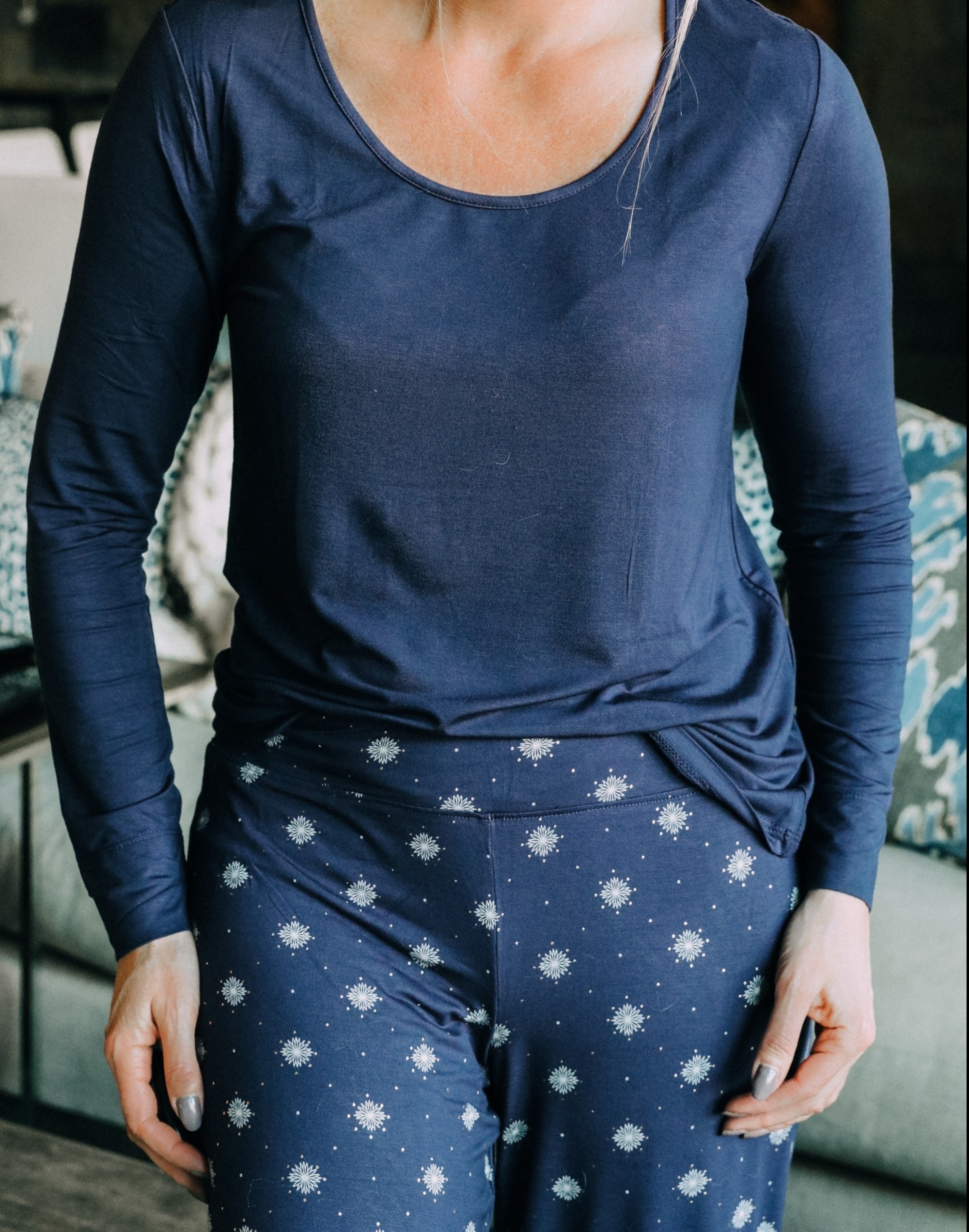 Best Pajama Sets, Fashion blogger Erin Busbee of BusbeeStyle.com featuring navy snowflake pajamas from Soma Intimates that are on major sale in Telluride, CO