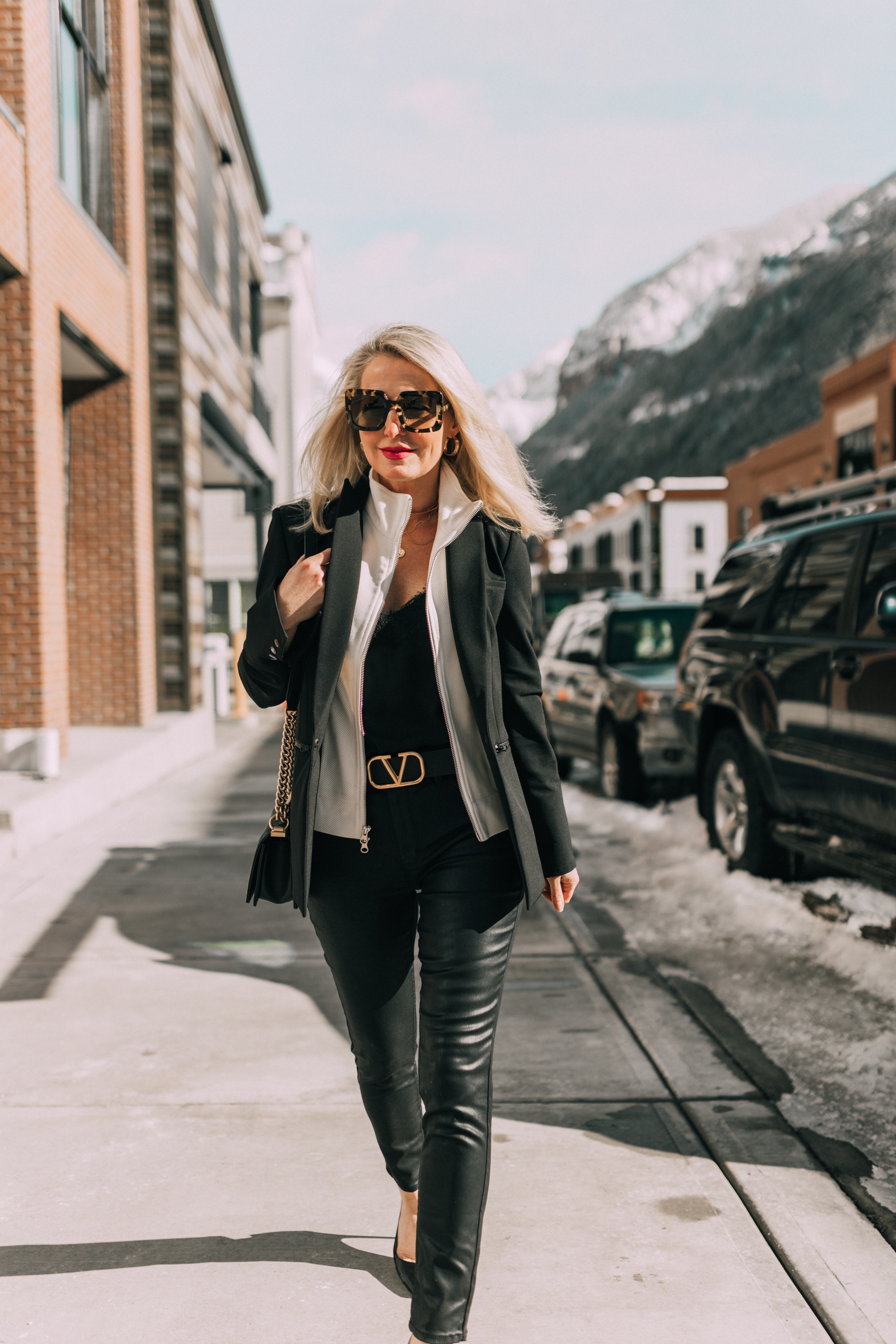 date night outfit blazer and leather pants for women over 40 years old that are new to the dating world, what to wear when you havent dated in years
