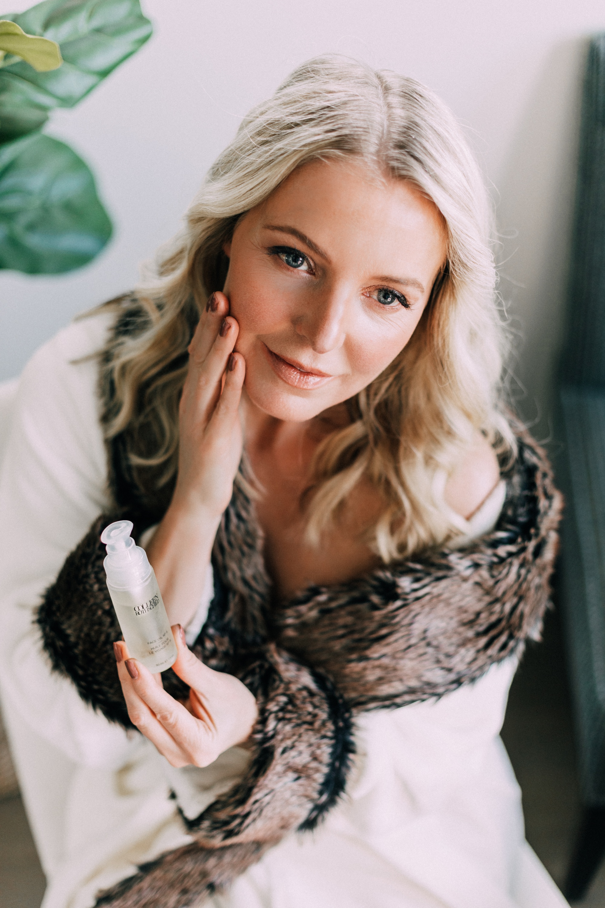 Hydration for your skin, fashion blogger Erin Busbee of BusbeeStyle.com sharing the best Colleen Rothschild products for hydrating your skin including the face oil no 9 in telluride, colorado