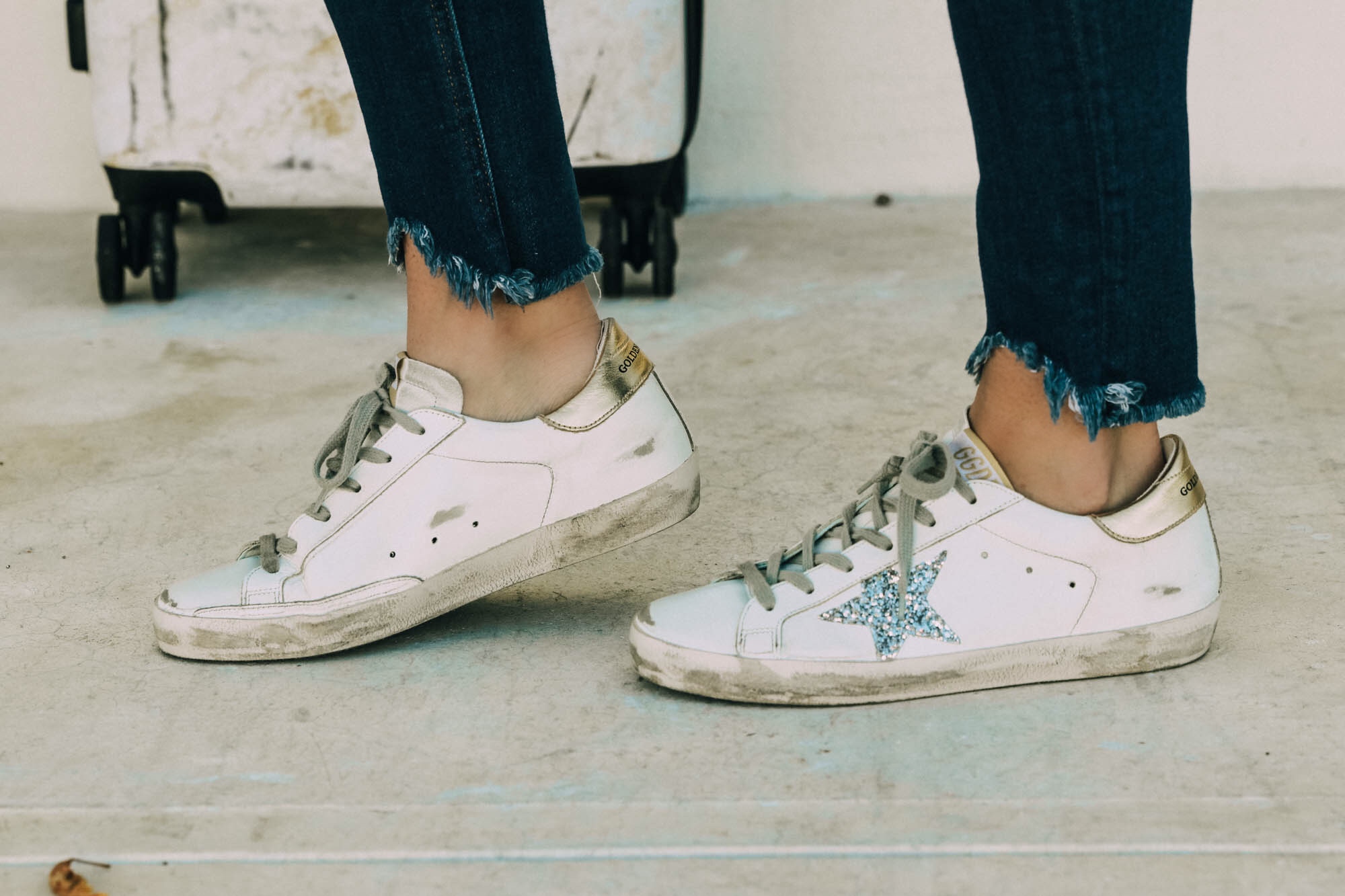 Golden Goose sneakers review white silver sequin Golden Goose superstar low top fashion sneakers