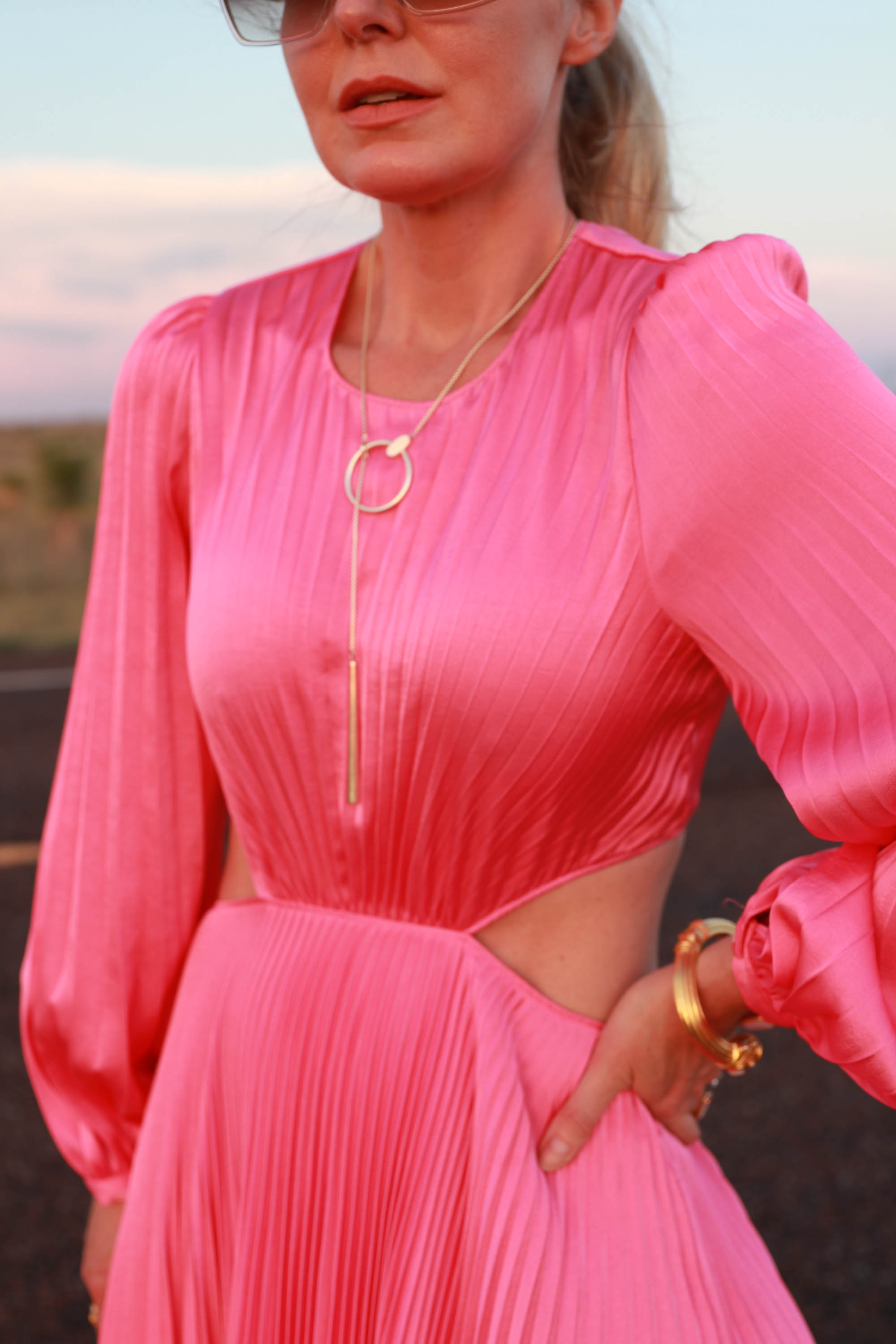 gold Kendra Scott glider fashion lariat necklace work with pink pleated gown