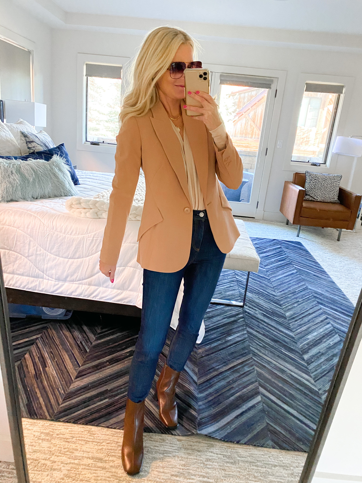 Nordstrom Sale Outfits, Fashion Blogger Erin Busbee Of Busbee Style Wearing A Beige L'Agence Blazer With Beige Free People Bodysuit, Rag &Amp; Bone Skinny Jeans, Brown Jeffrey Campbell Square Toe Booties In Telluride, Colorado