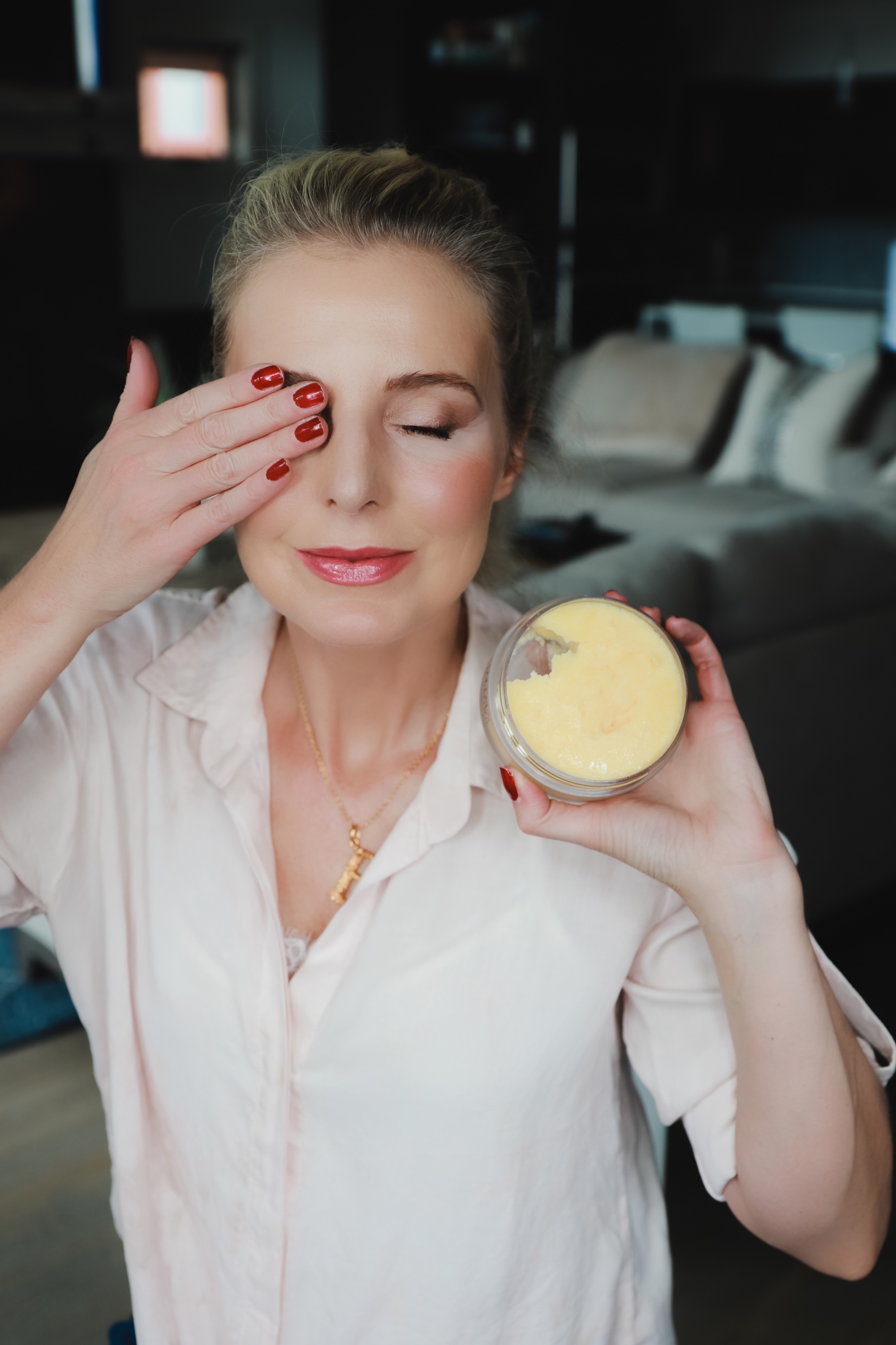 Favorite Skincare Brand, Erin Busbee of Busbee Style using the Colleen Rothschild Radiant Cleansing Balm to get off all makeup in her home in Telluride, Colorado