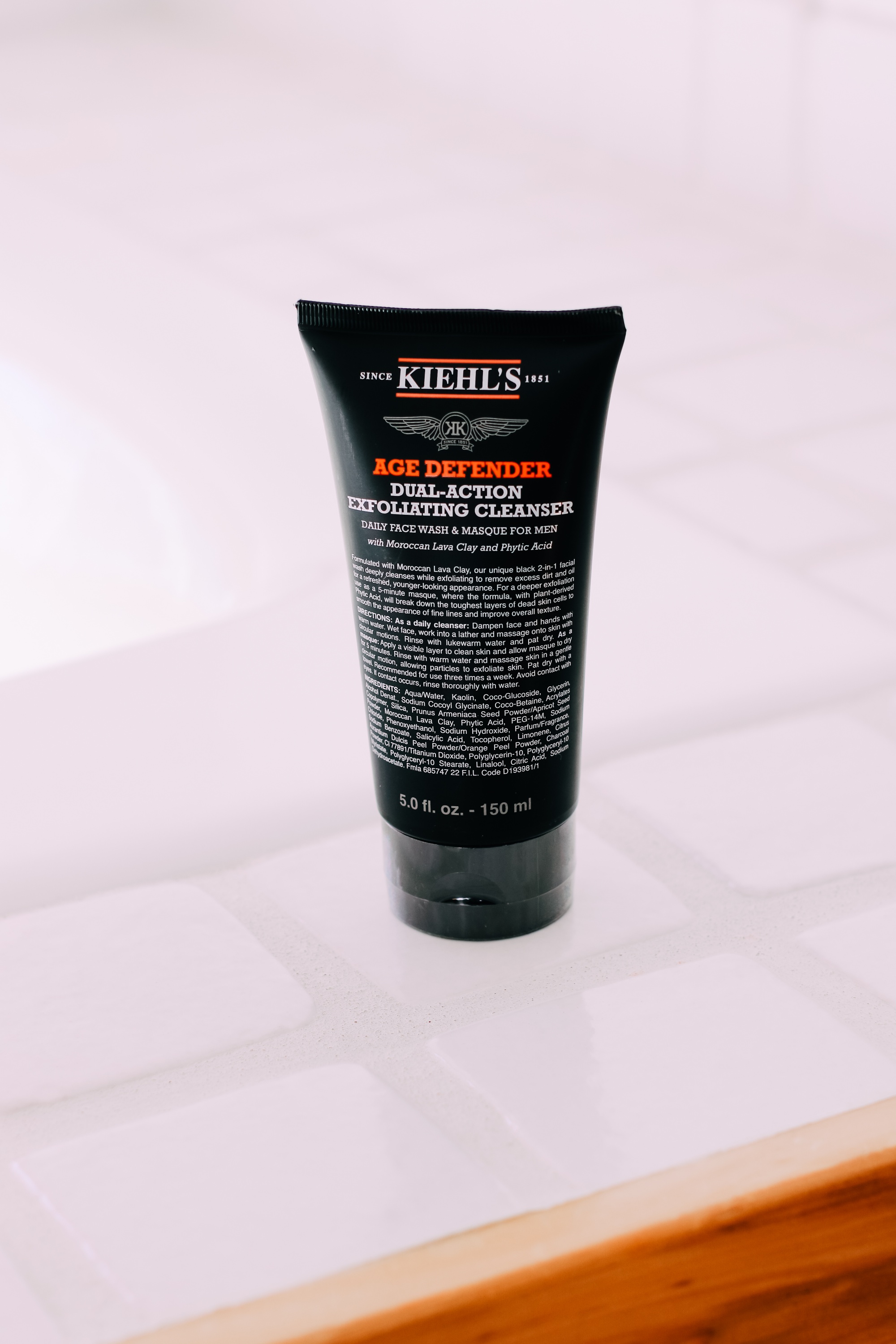 Skincare Gifts, Erin Busbee of Busbee Style sharing skincare for men including the Age Defender Duel Action Exfoliating Cleanser by Kiehl's