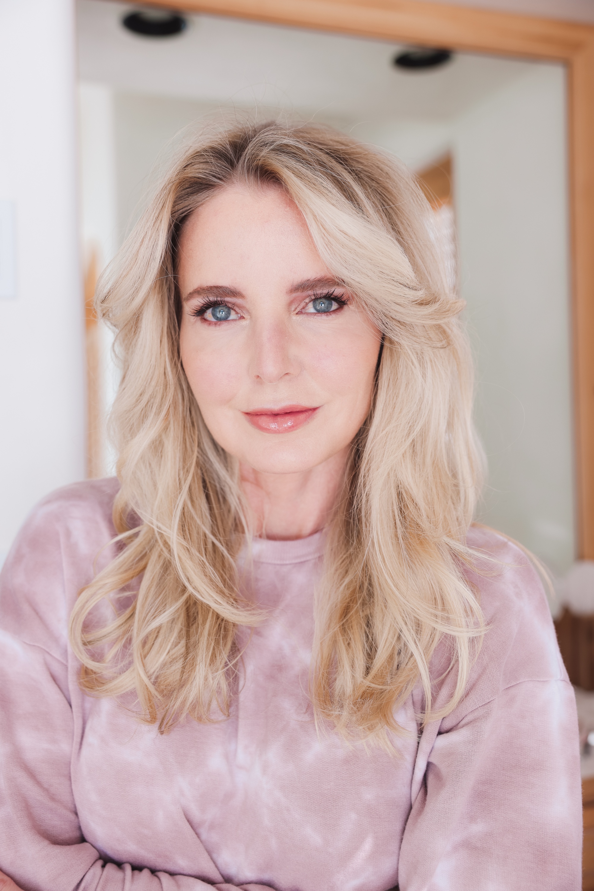 Beauty tips to look younger, beauty tips and tricks for women over 40, erin busbee, fashion blogger over 40, beauty blogger over 40, telluride, co