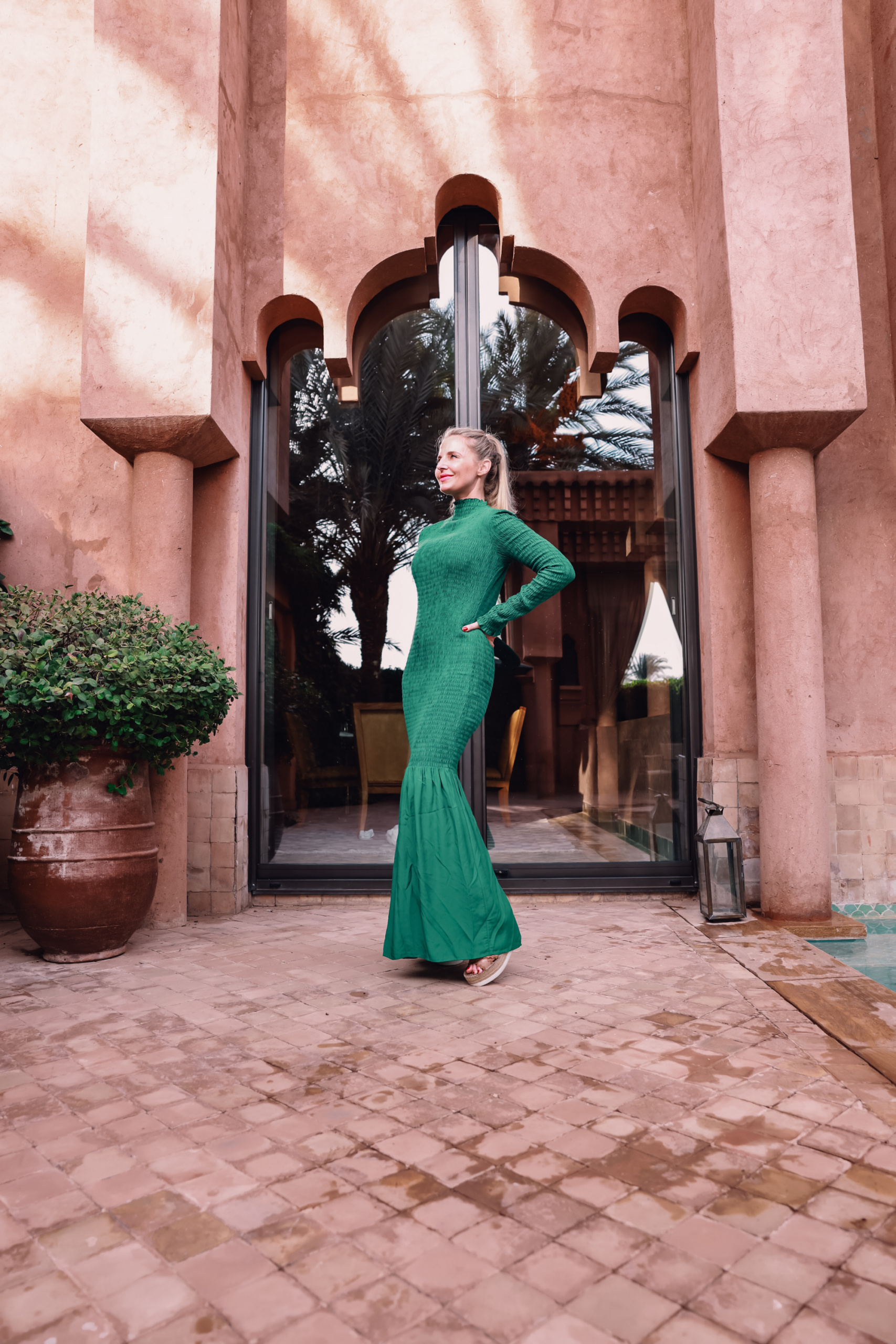 holiday party outfits, holiday party outfits 2021, holiday outfits, christmas party outfits, what to wear holiday, holiday outfits over 40, what to wear to holiday party, green & other stories dress, erin busbee, marrakesh, morocco