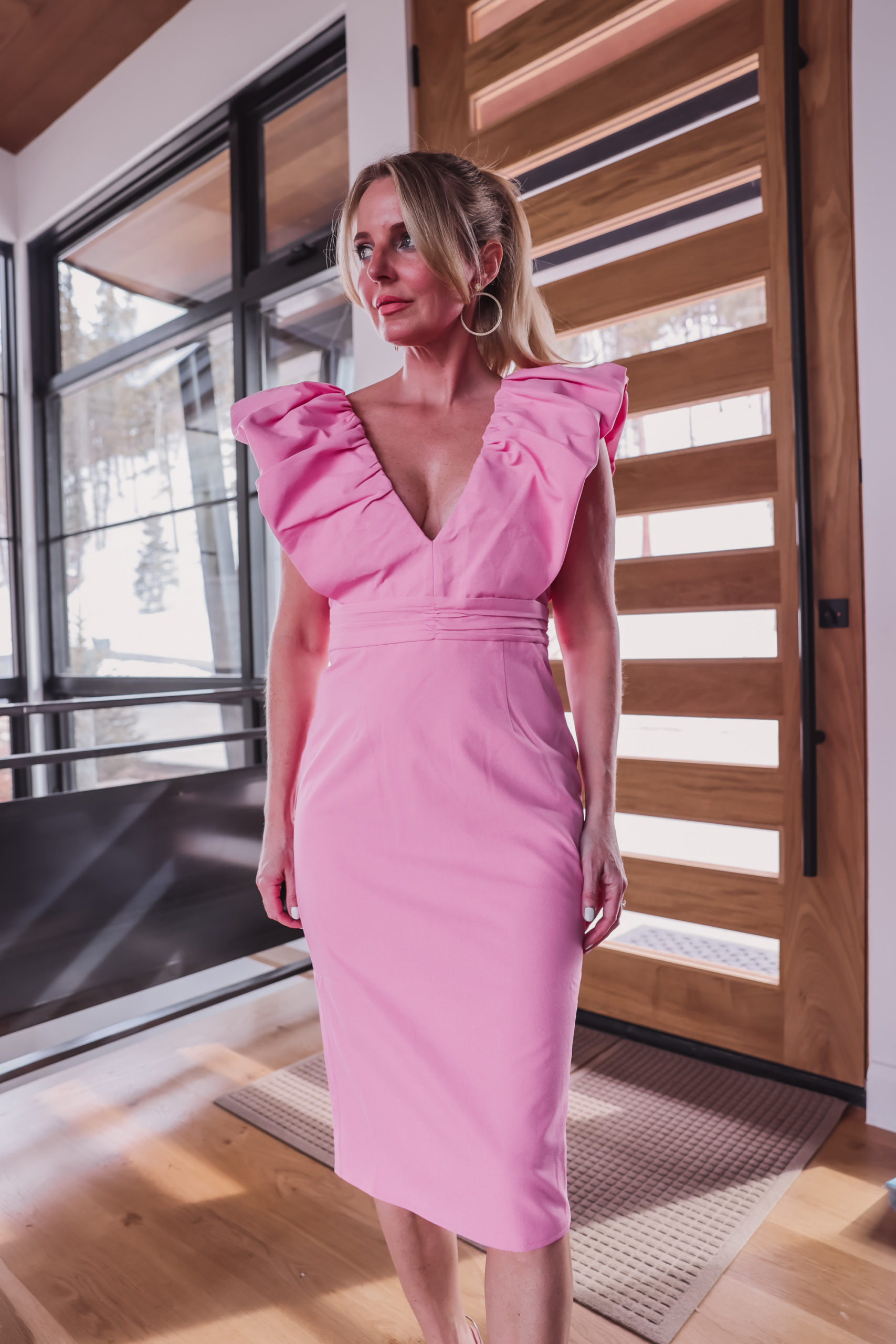 mother's day dresses, best mother's day dresses, mother's day dresses over 40, what to wear on mother's day, erin busbee, busbee style, telluride, colorado, pink elle Zeitoune sheath dress and mach & mach heels