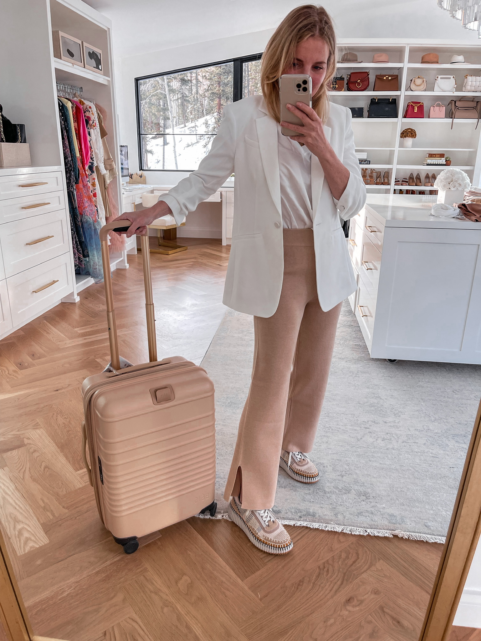 Comfy Airport Outfit ideas