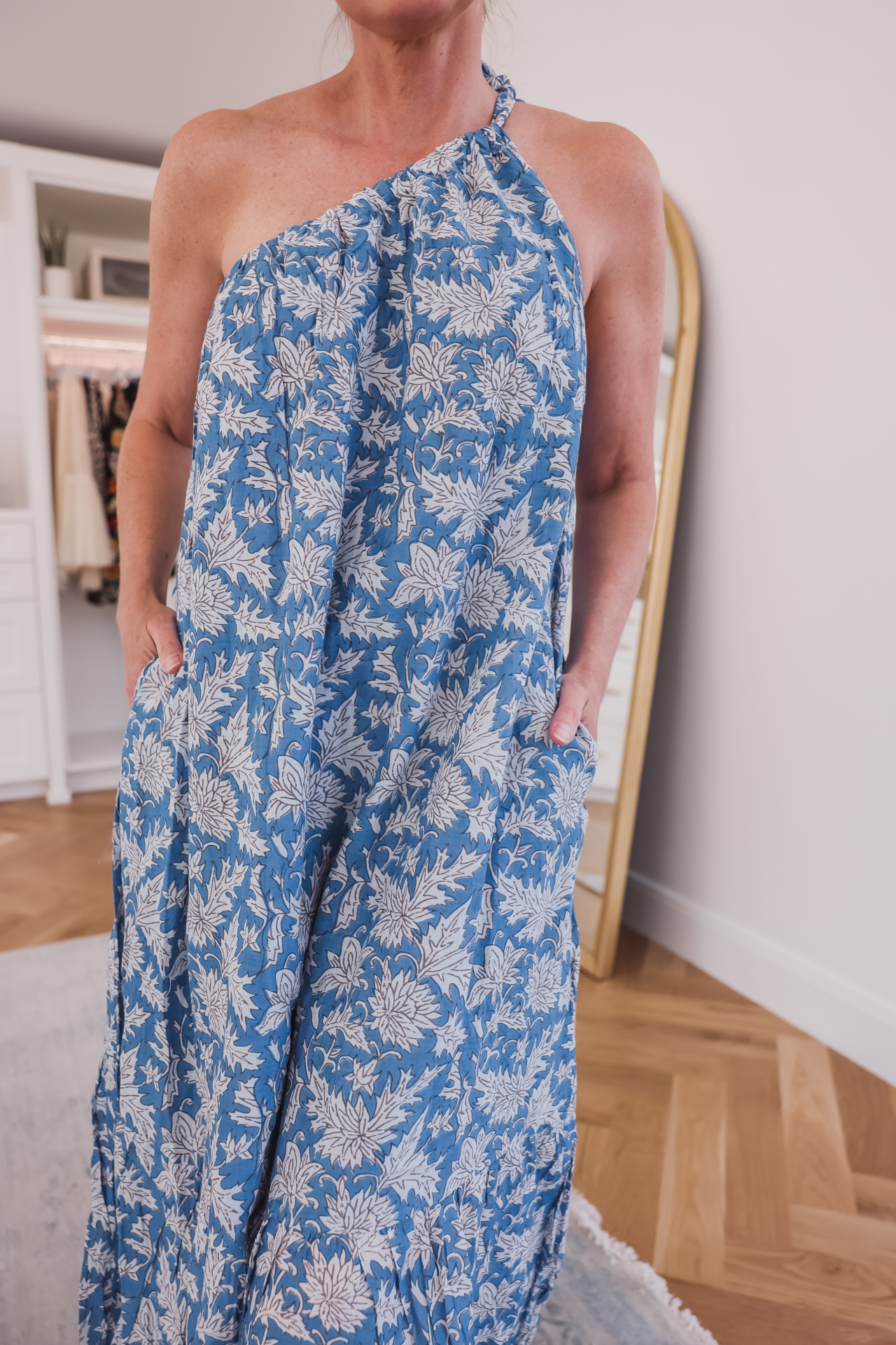 easy summer outfits for busy moms, easy summer outfits, summer mom outfits 2022, summer mom outfits, casual summer outfit ideas, cute mom outfits for summer, easy mom outfits, mom outfit ideas, casual mom outfits summer, summer outfit 2022, casual summer outfits for over 40, casual summer outfits for over 30, blue printed maxi dress by velvet, marc fisher mesh strappy heels, le specs sunglasses, erin busbee, busbee style, fashion over 40, telluride, colorado