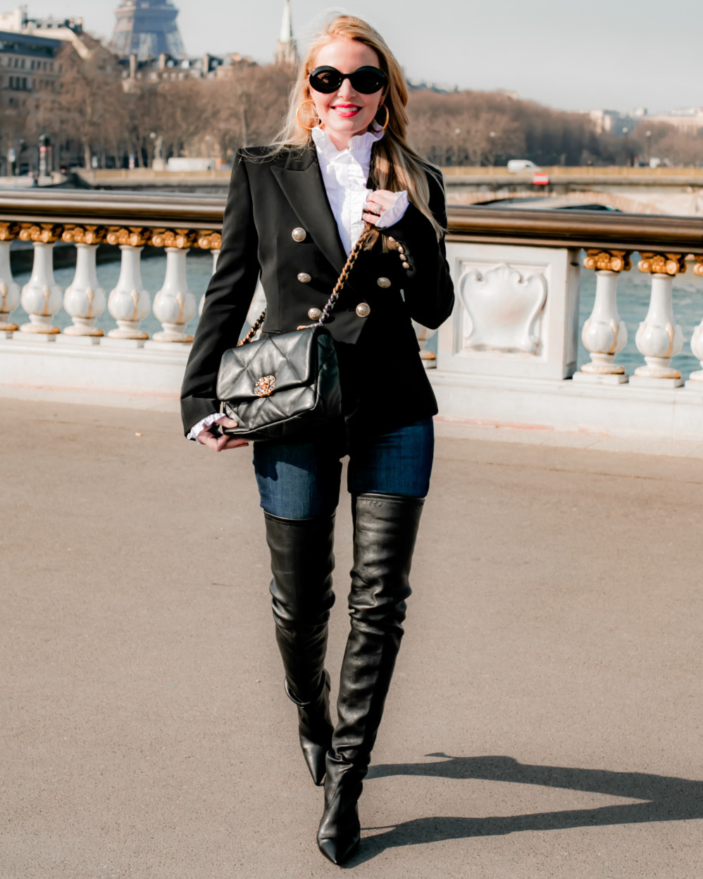 Blazer & Jeans spring outfit in Paris