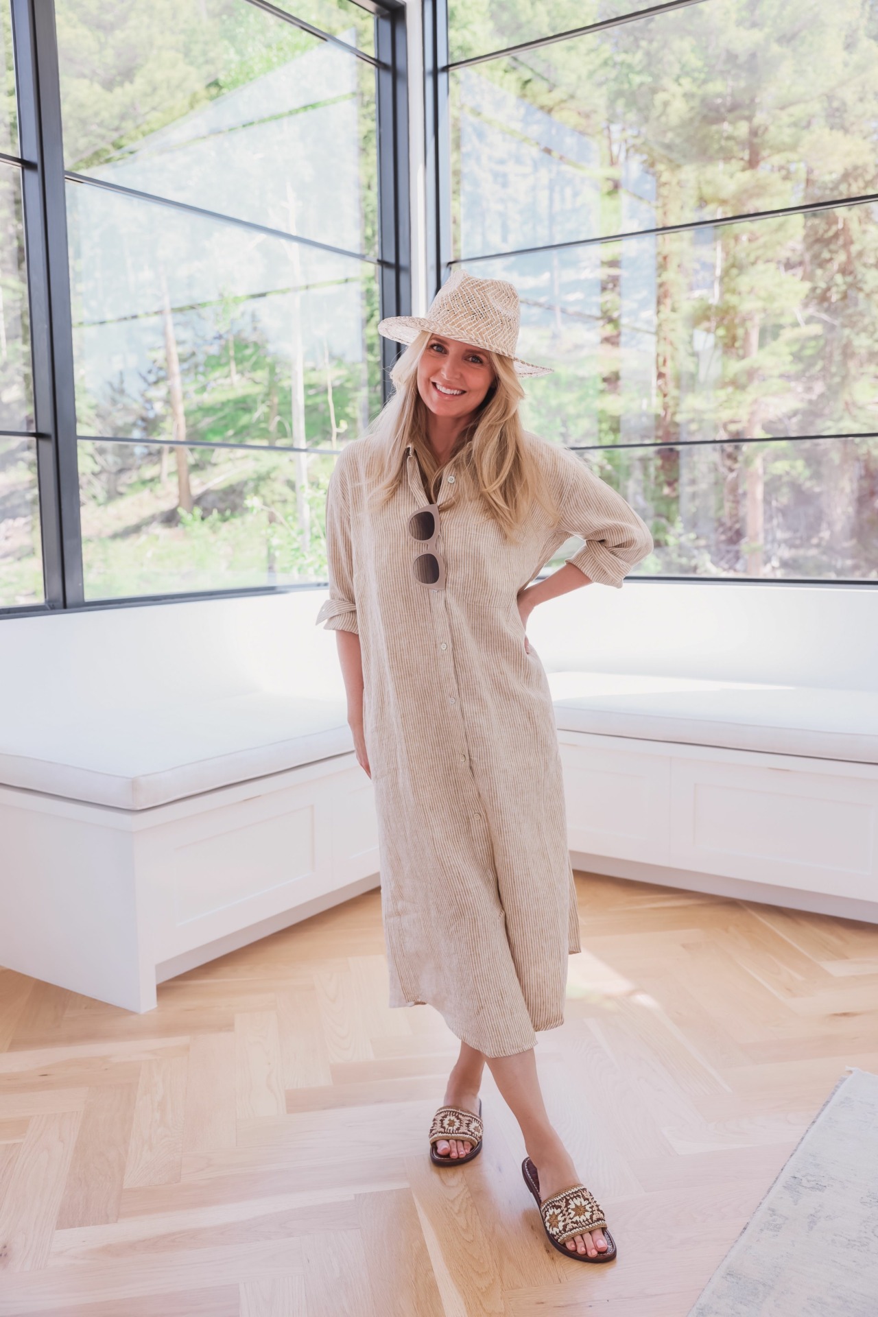 Labor Day outfits, Labor Day Outfit Ideas, comfortable summer outfits, neutral summer outfits, travel-friendly outfits, what to wear in the heat, stylish end of summer looks, erin busbee, busbee style, fashion over 40, telluride, CO, faherty linen laguna dress