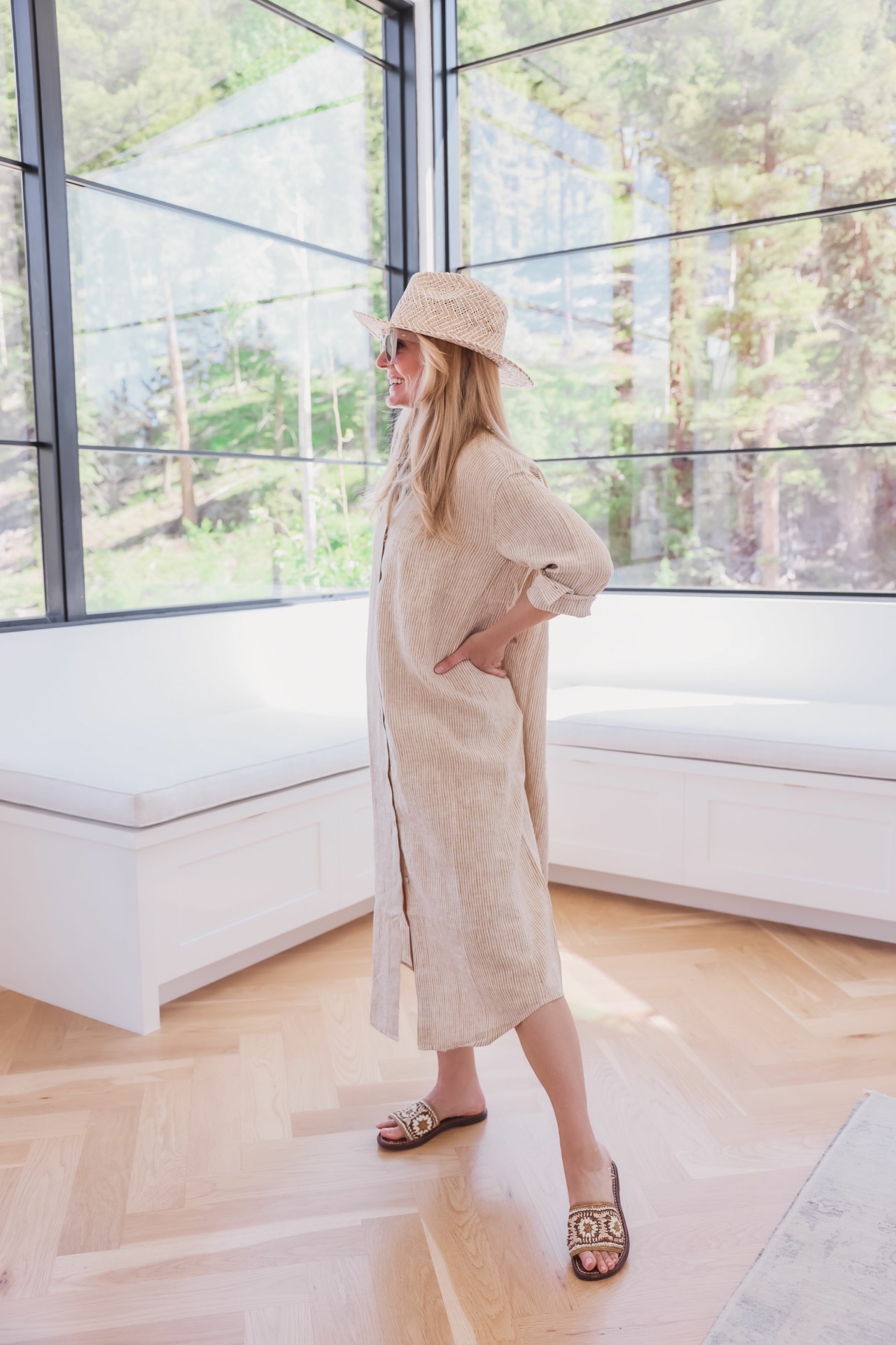 Labor Day outfits, Labor Day outfit ideas-what to wear to stay cool on Labor Day, Erin Busbee, Busbee Style, Fashion over 40, Telluride, CO, Faherty Linen Laguna Maxi Dress, sam edelman crochet gracey flat sandal 
