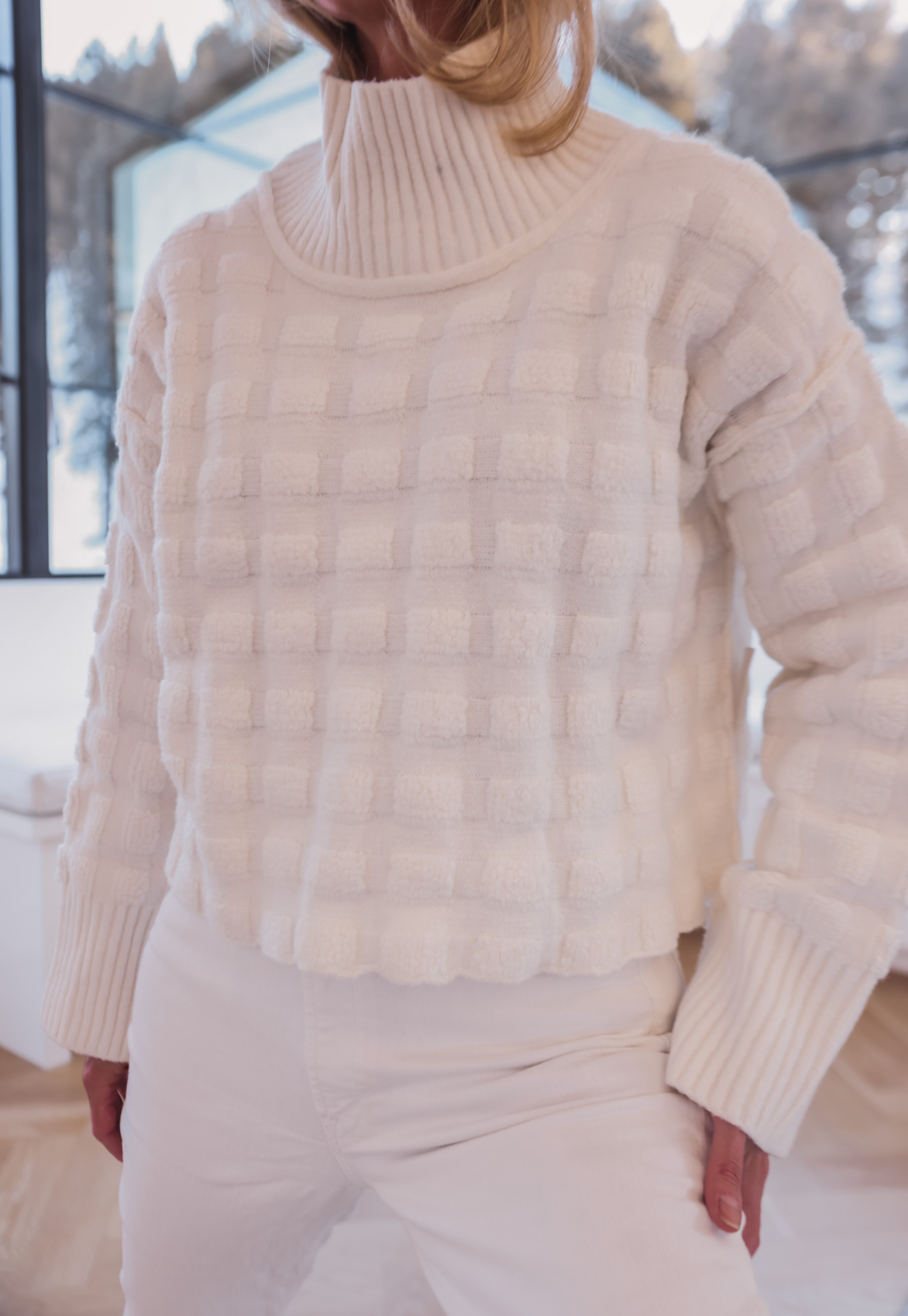 Light Neutral Affordable Sweaters for Winter