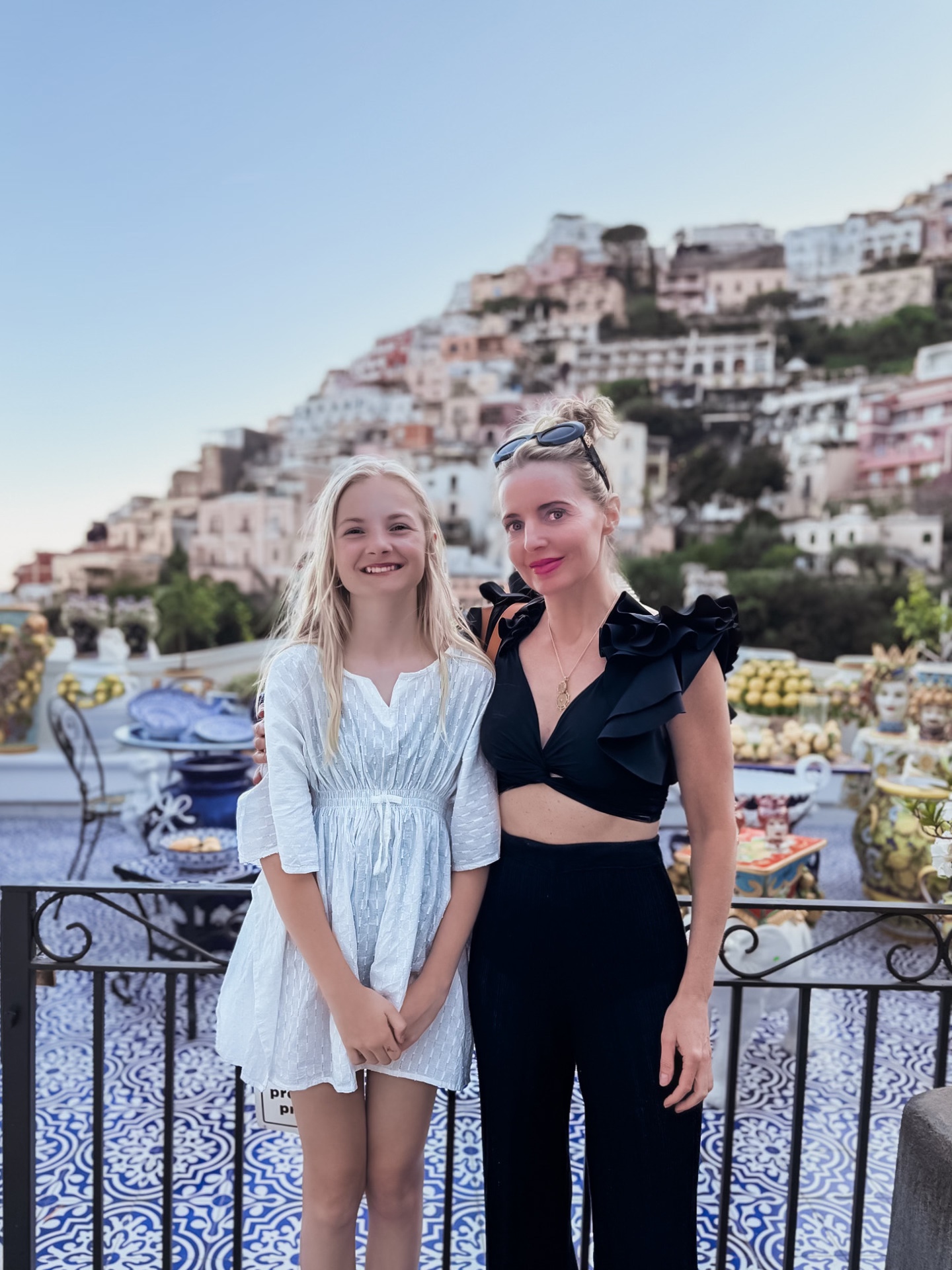 mom and daughter Italy