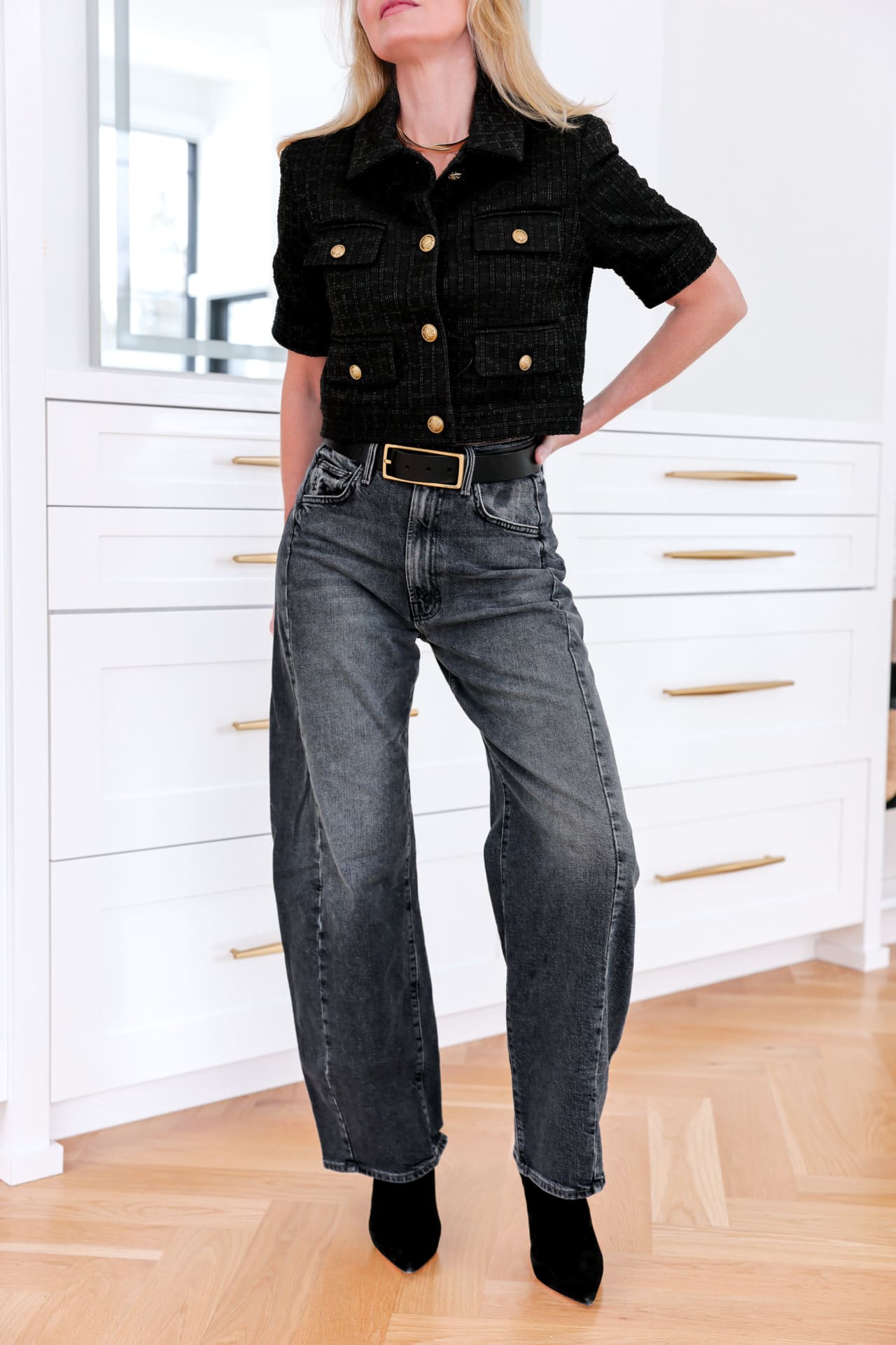 jean trends 2025 featuring gray barrel leg jeans by Mother with cropped black blazer by Alice + Olivia